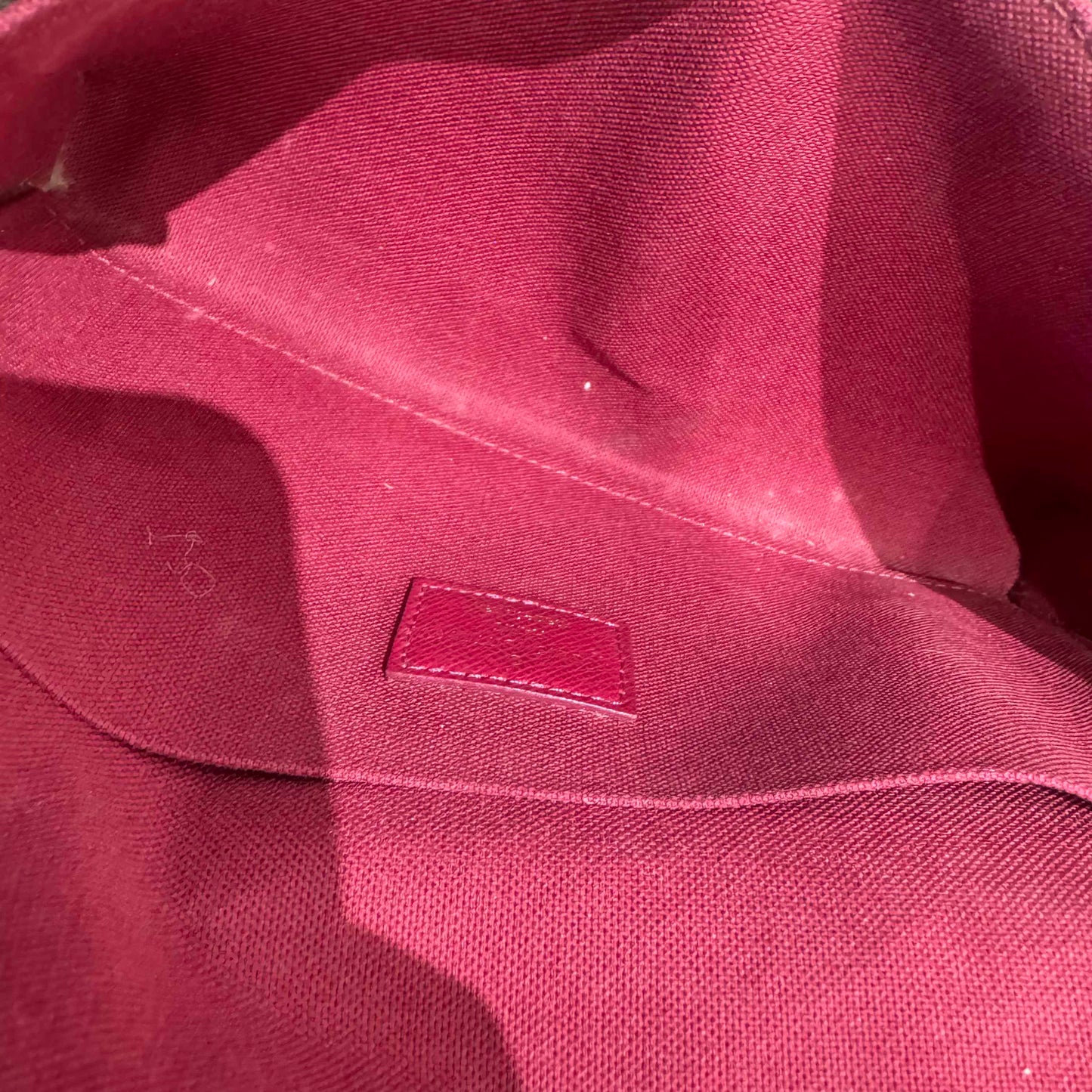 Louis Vuitton - Pochette Félicie - Monogram coated canvas with leather trim and interior lining - Brown with Fuchsia interior - (Small)