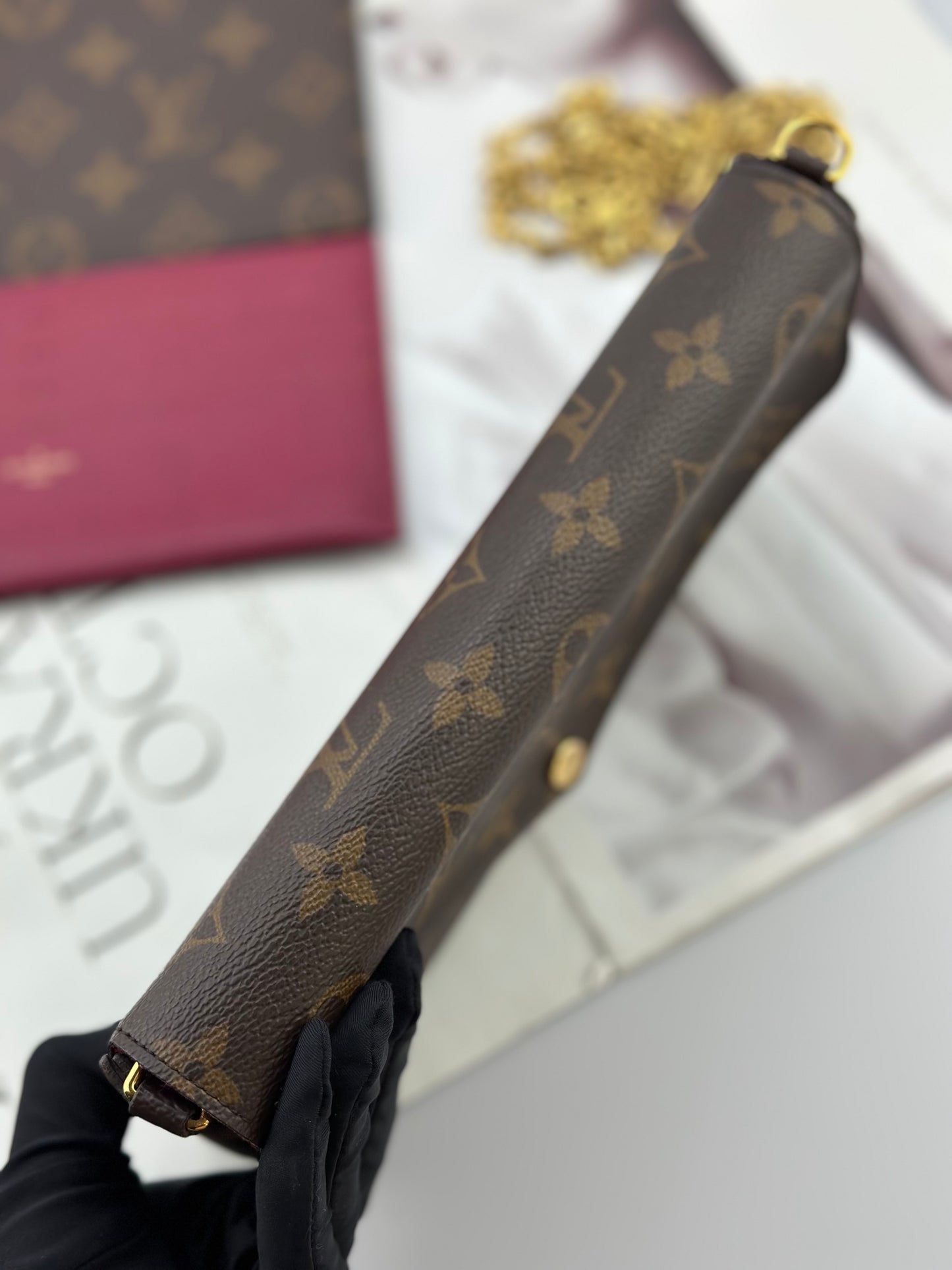 Louis Vuitton - Pochette Félicie - Monogram coated canvas with leather trim and lining - Brown - (Small)
