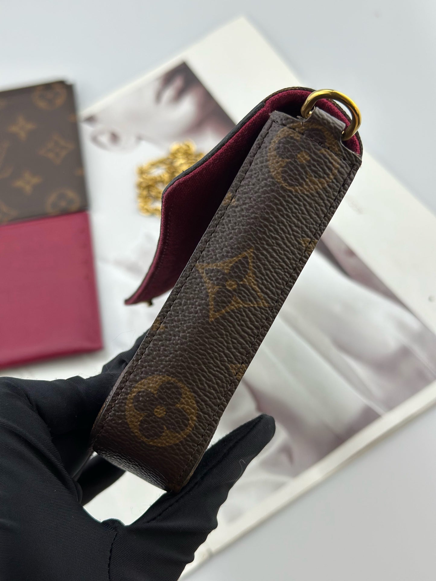 Louis Vuitton - Pochette Félicie - Monogram coated canvas with leather trim and lining - Brown - (Small)