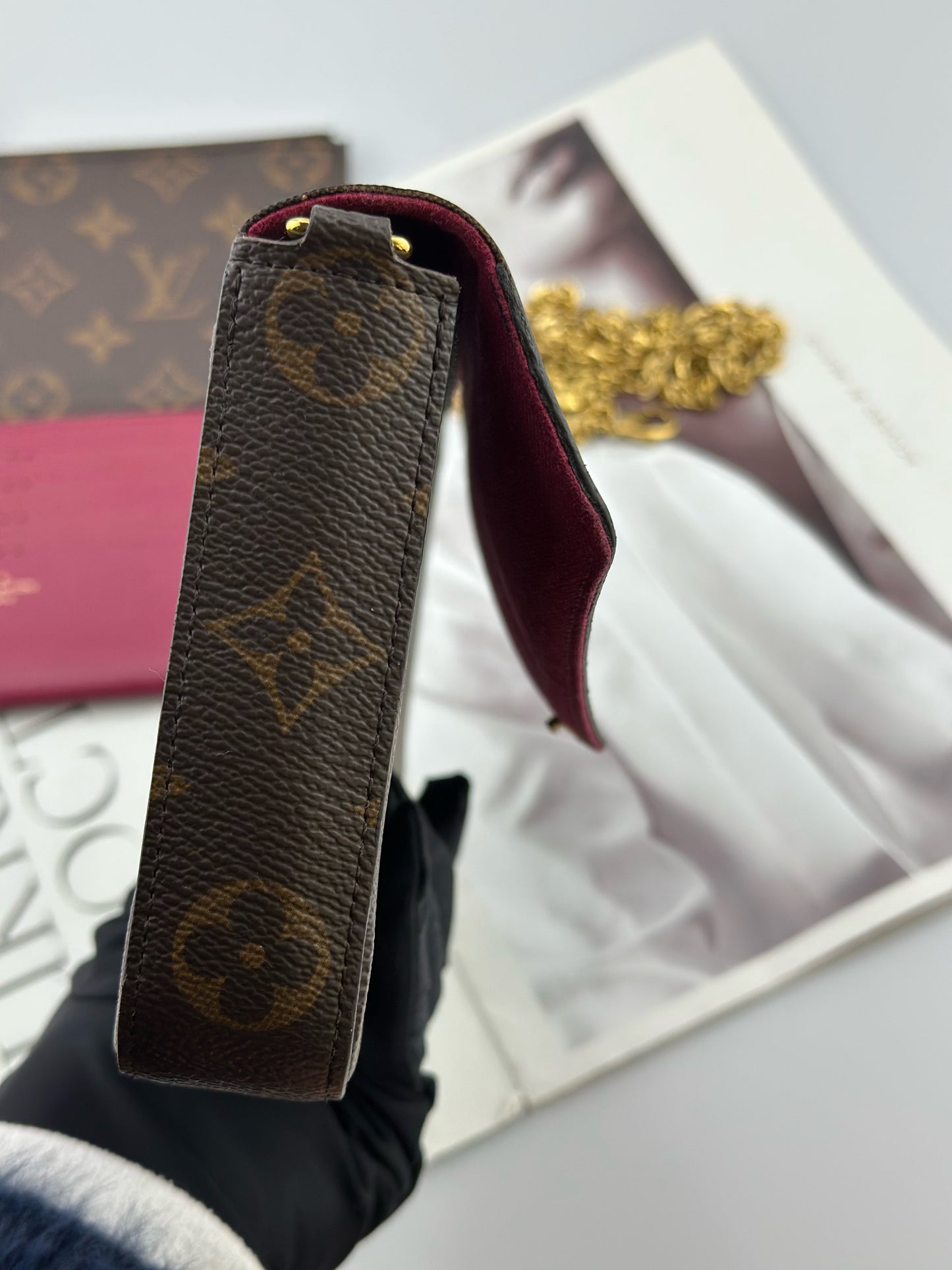 Louis Vuitton - Pochette Félicie - Monogram coated canvas with leather trim and lining - Brown - (Small)