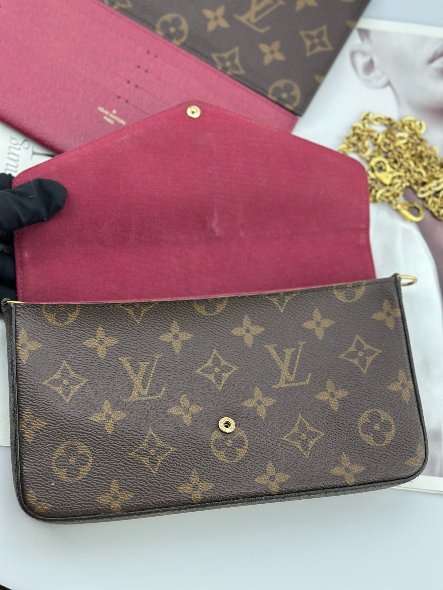 Louis Vuitton - Pochette Félicie - Monogram coated canvas with leather trim and lining - Brown - (Small)
