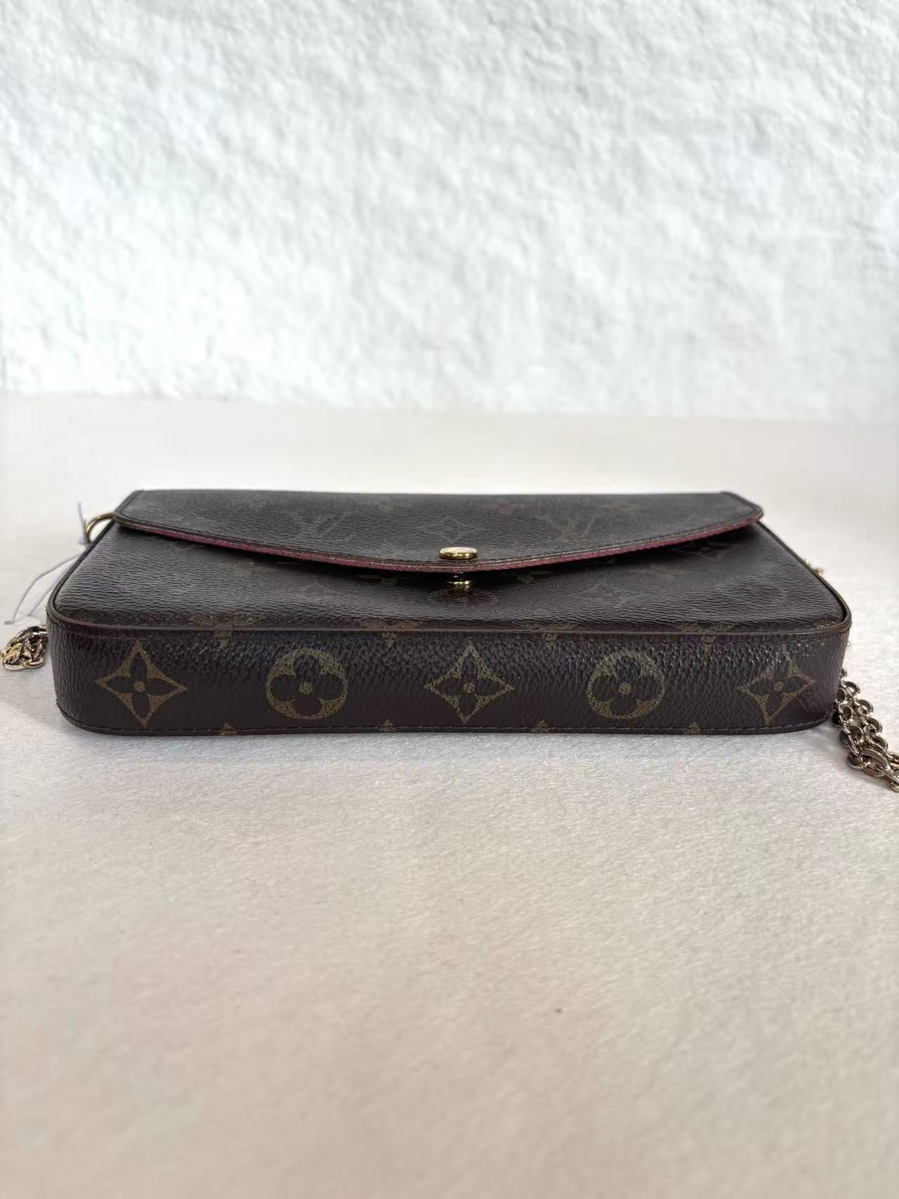 Louis Vuitton - Pochette Félicie - Monogram coated canvas with leather trim - Brown with fuchsia interior - (mini)
