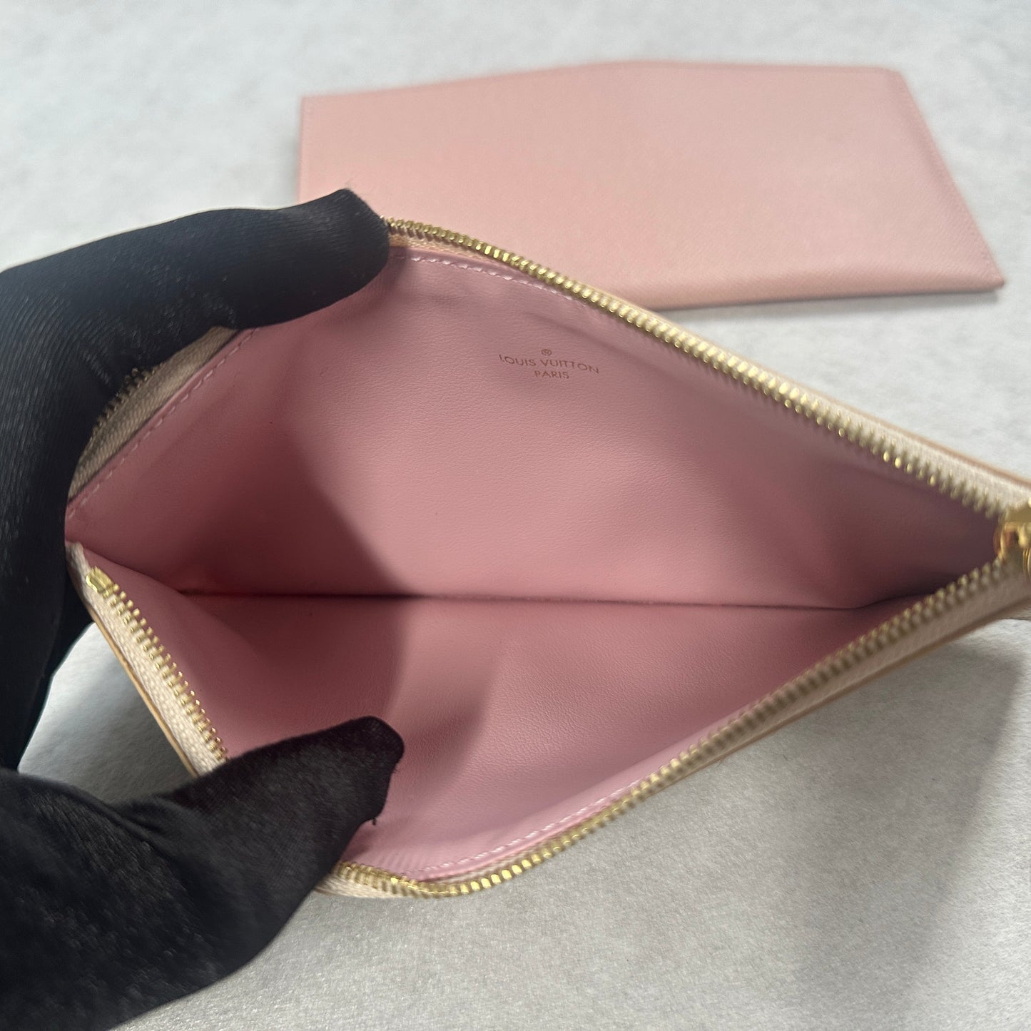 Louis Vuitton - Pochette Felicie - Synthetic - White - (mini)