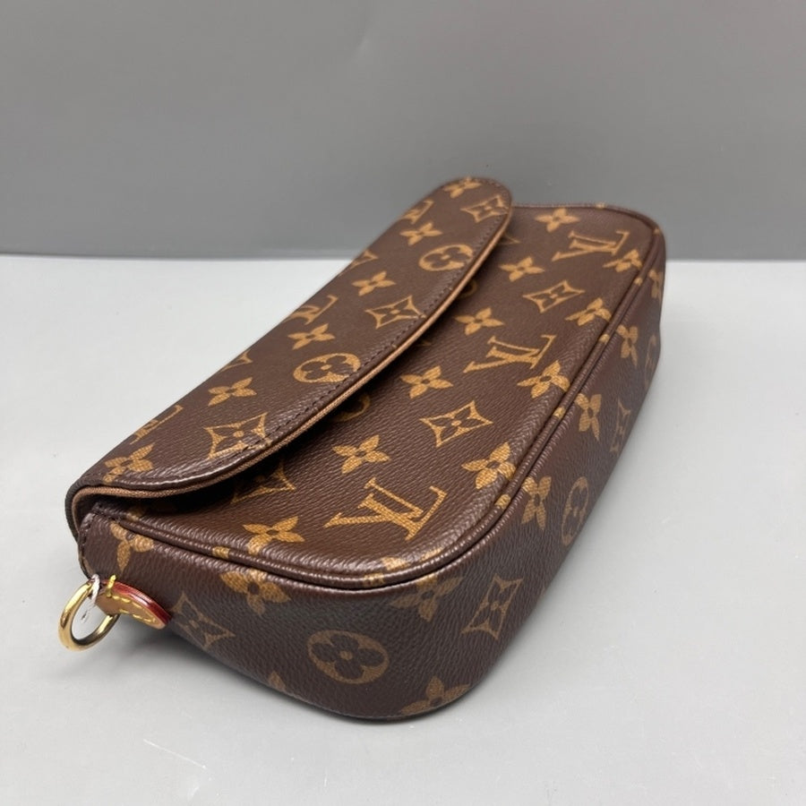 Louis Vuitton - Pochette Ivy - Leather - Brown - (mini)