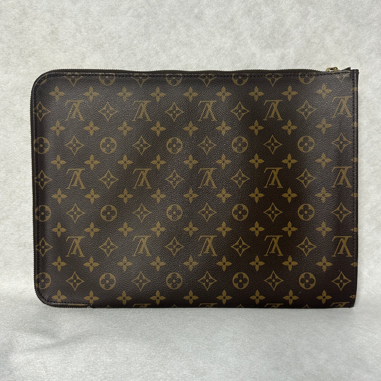 Louis Vuitton - Pochette Jour - Synthetic - Brown - (large)