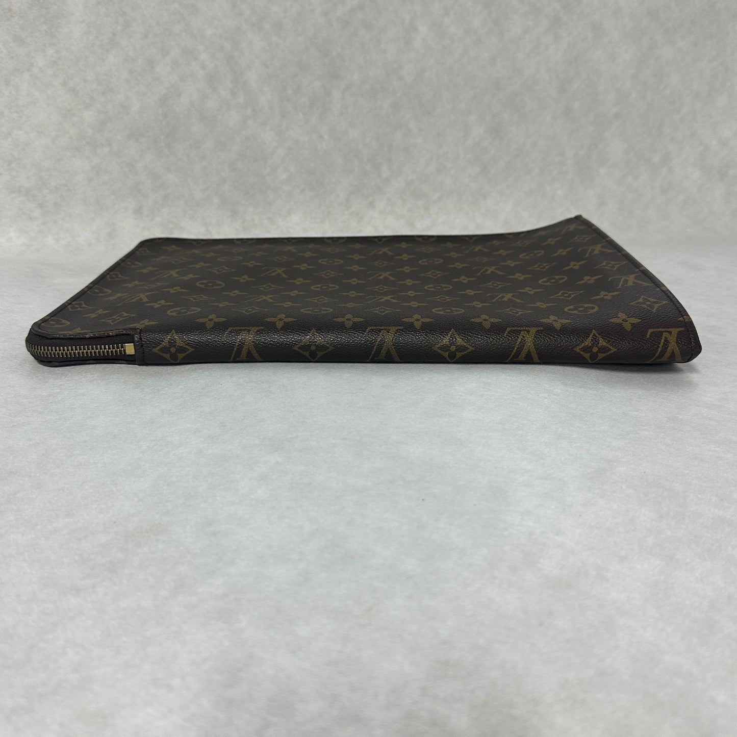 Louis Vuitton - Pochette Jour - Synthetic - Brown - (large)
