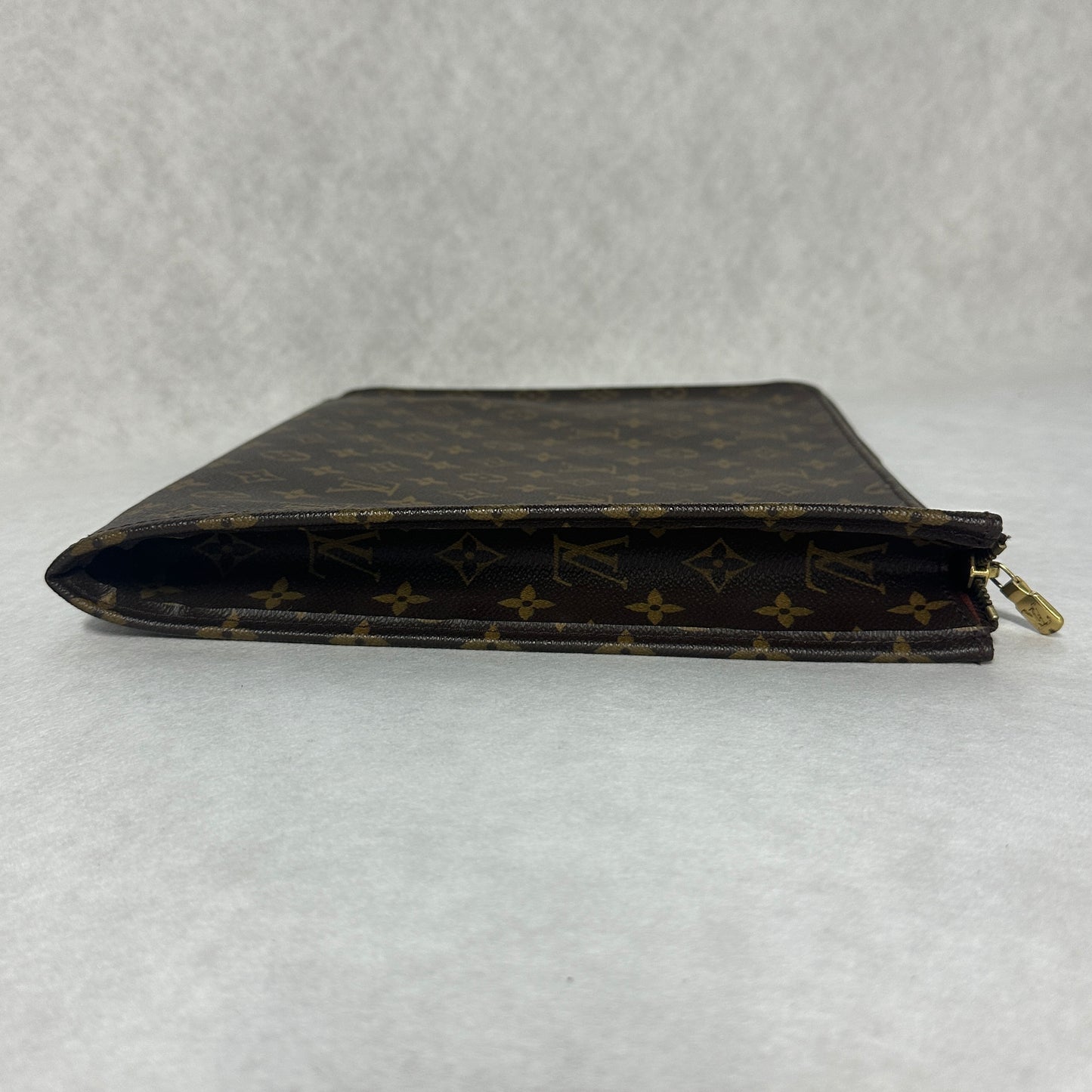 Louis Vuitton - Pochette Jour - Synthetic - Brown - (large)