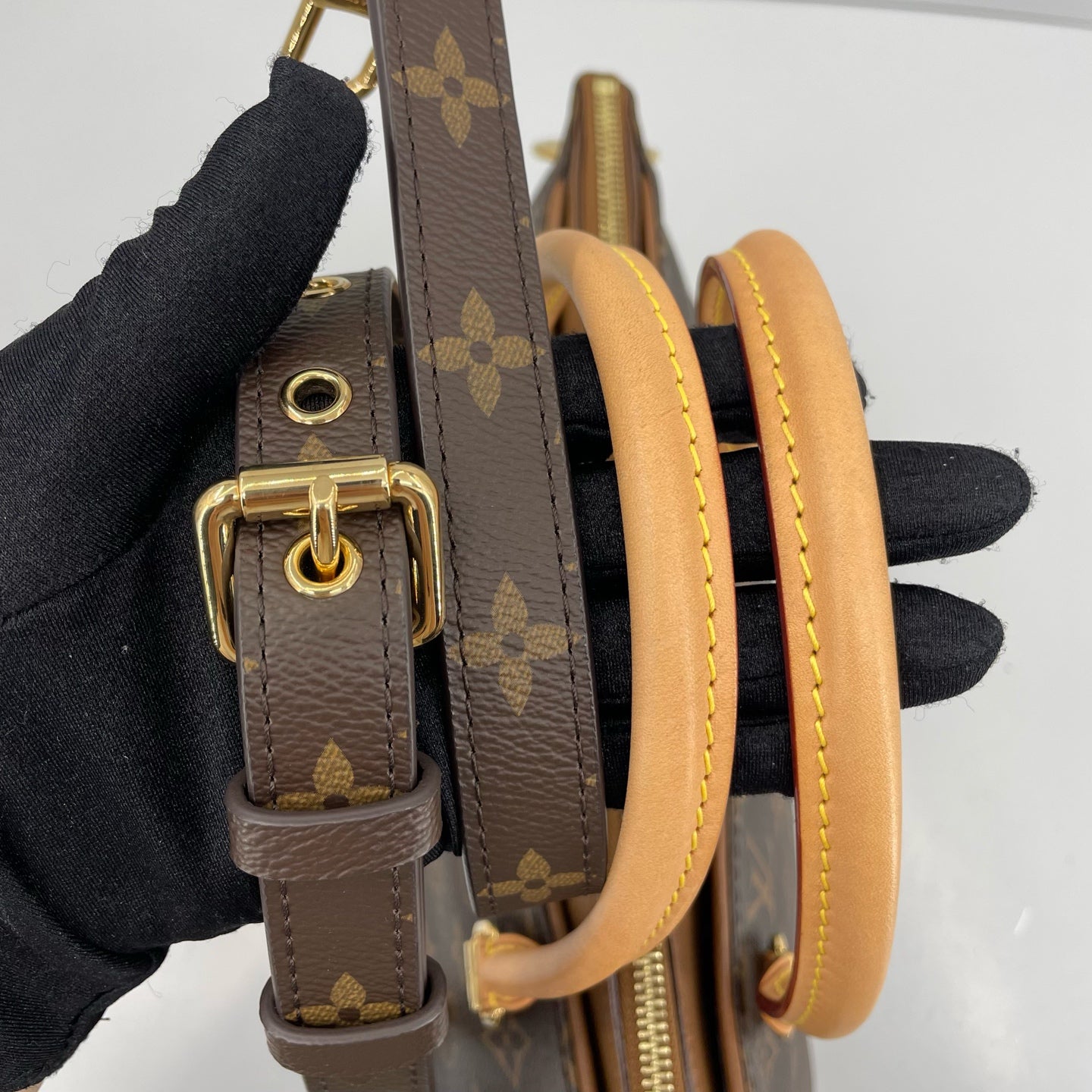 Louis Vuitton - Pochette - Leather - Brown - (medium)