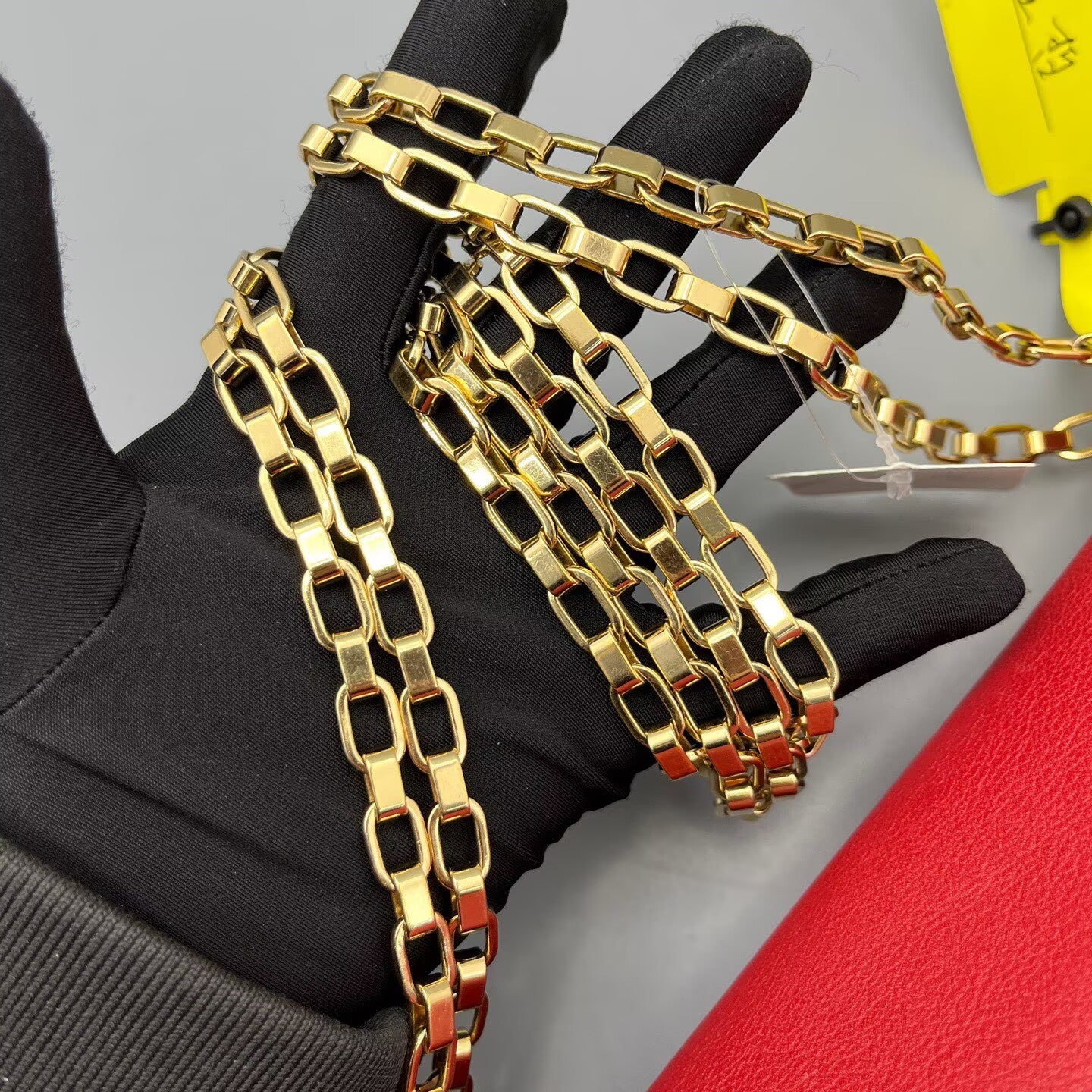 Louis Vuitton - Pochette Metis Chain Bag - Monogram coated canvas and grained leather - Brown and Red with Gold-Tone Hardware - (small)