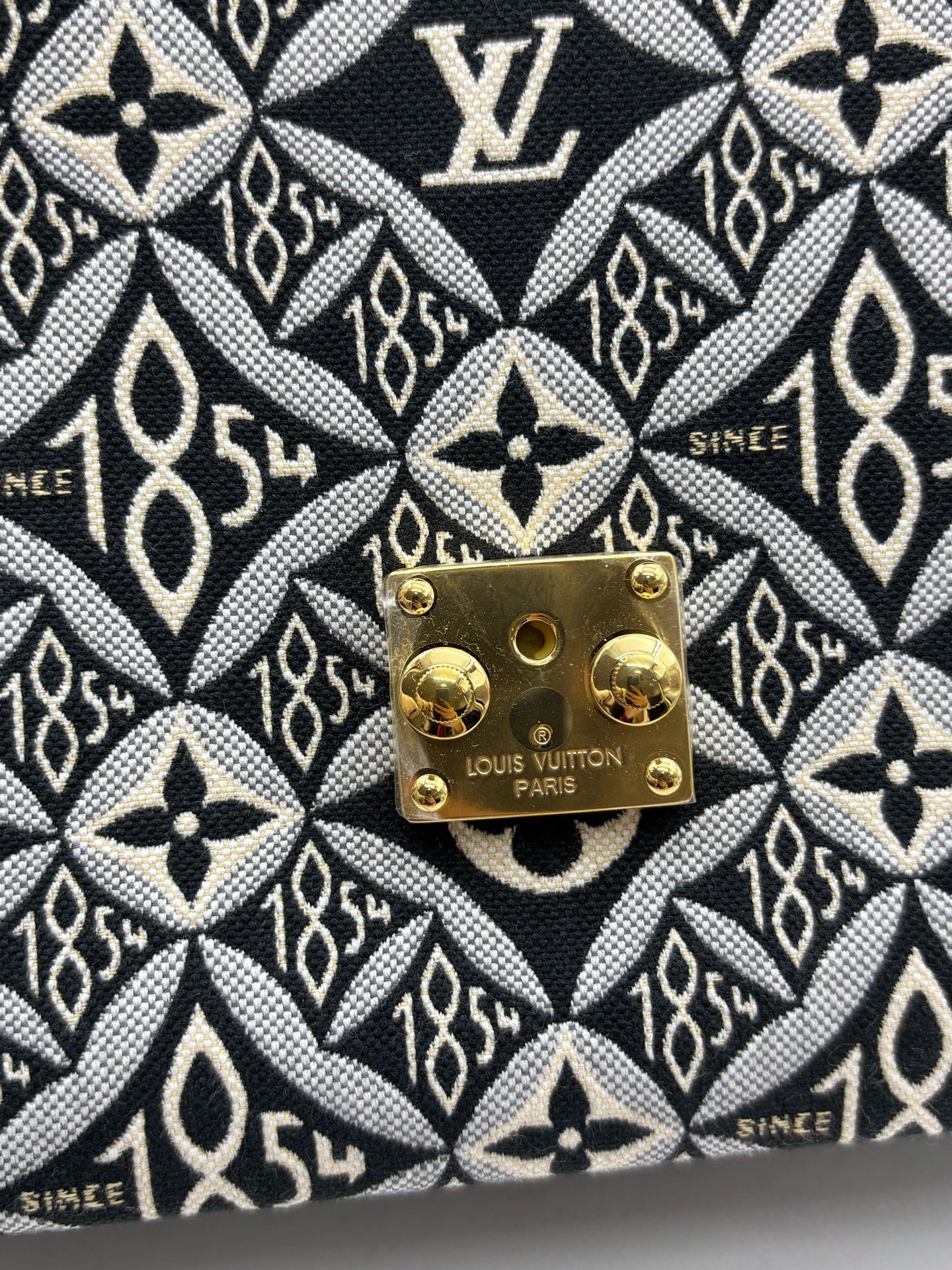 Louis Vuitton - Pochette Metis - Cloth - Black - (medium)