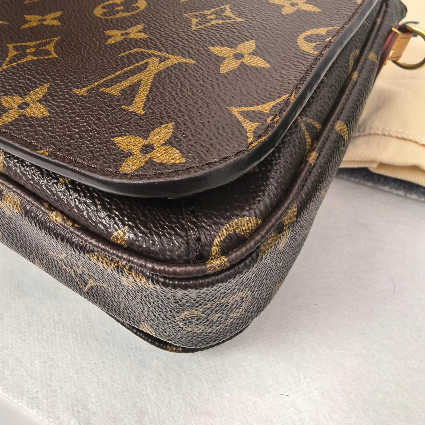 Louis Vuitton - Pochette Metis - Cloth - Brown - (medium)