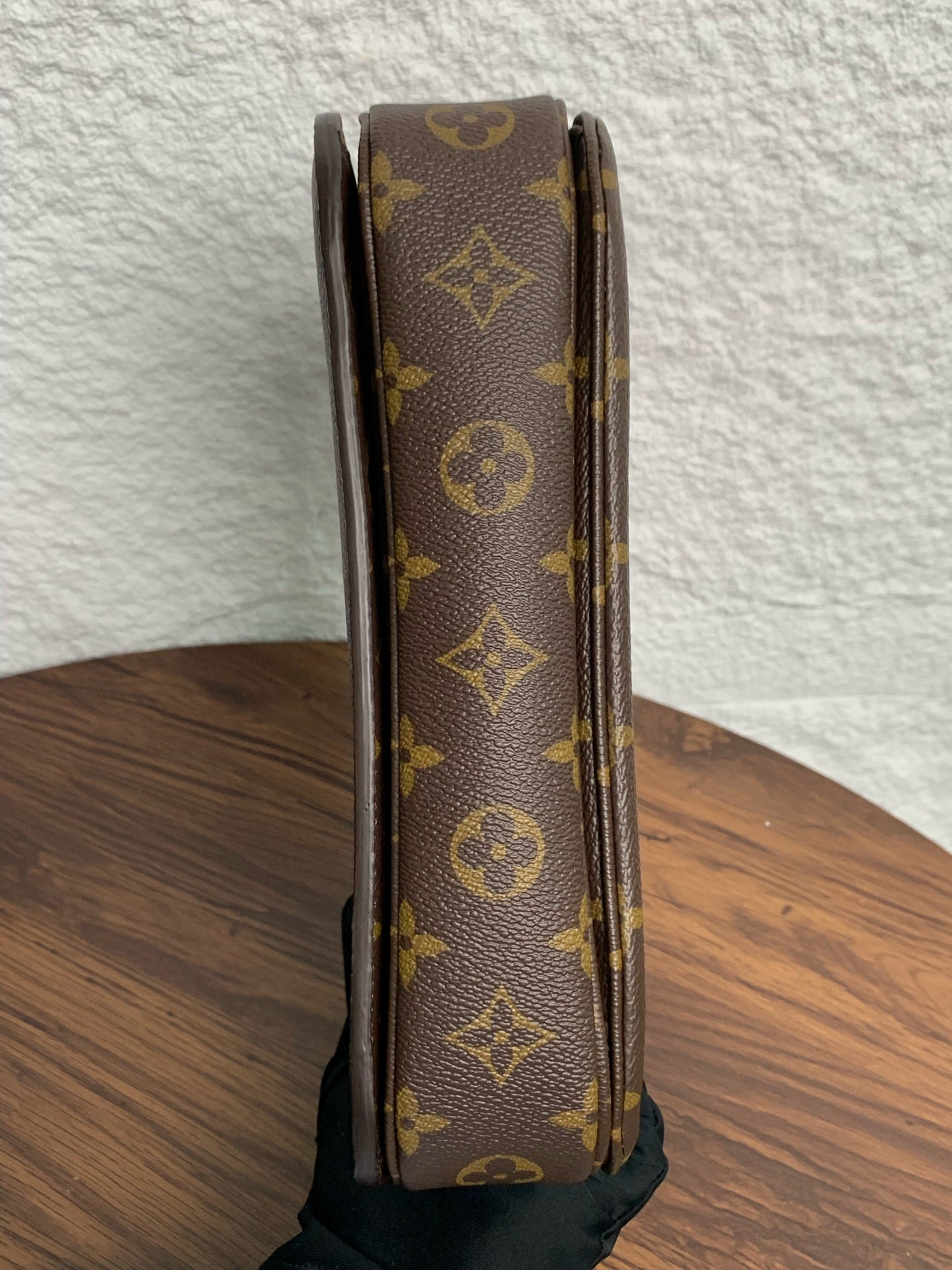 Louis Vuitton - Pochette Metis - Cloth - Brown - (medium)