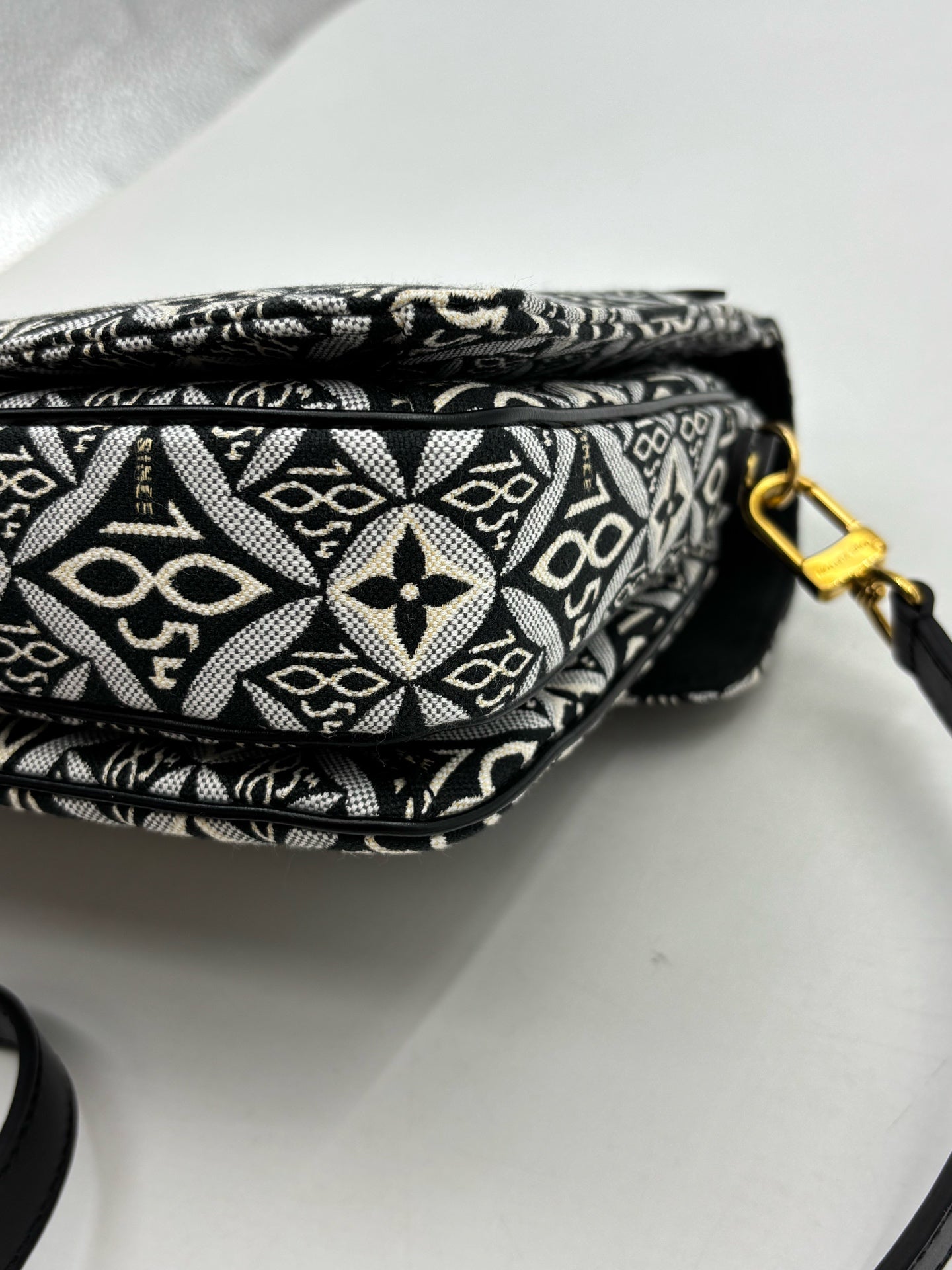 Louis Vuitton - Pochette Metis - Denim - Jeans - Multicolour - (small)