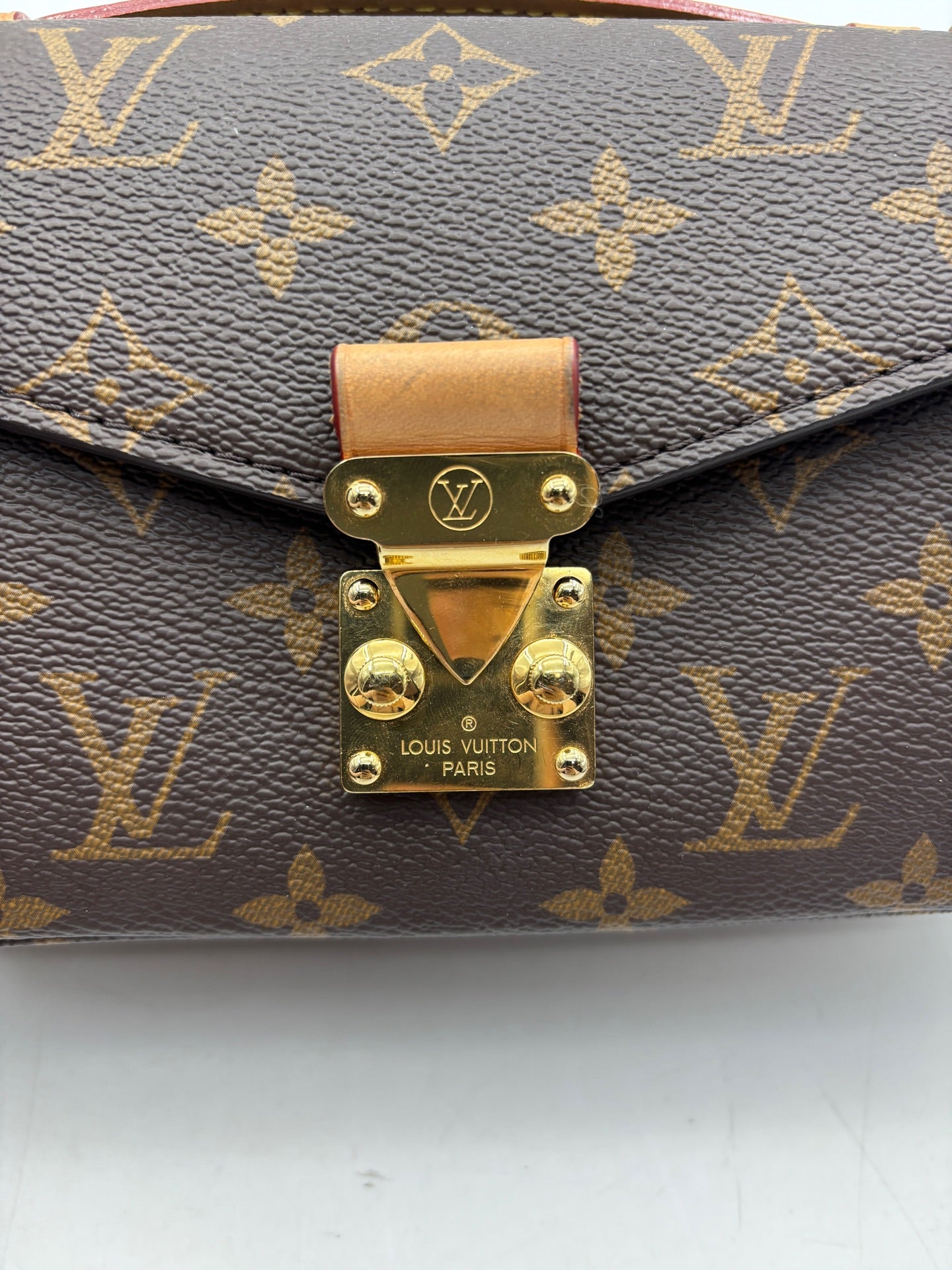 Louis Vuitton - Pochette Metis East West - Coated canvas with cowhide leather trim - Brown - (small)