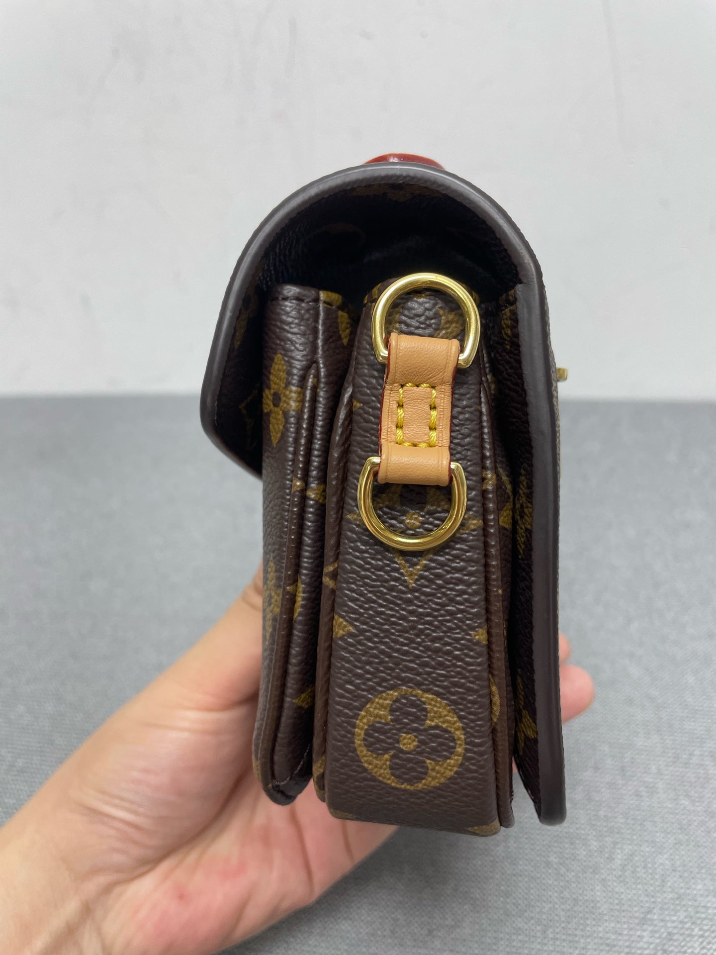 Louis Vuitton - Pochette Métis East West - Leather - Brown - (small)