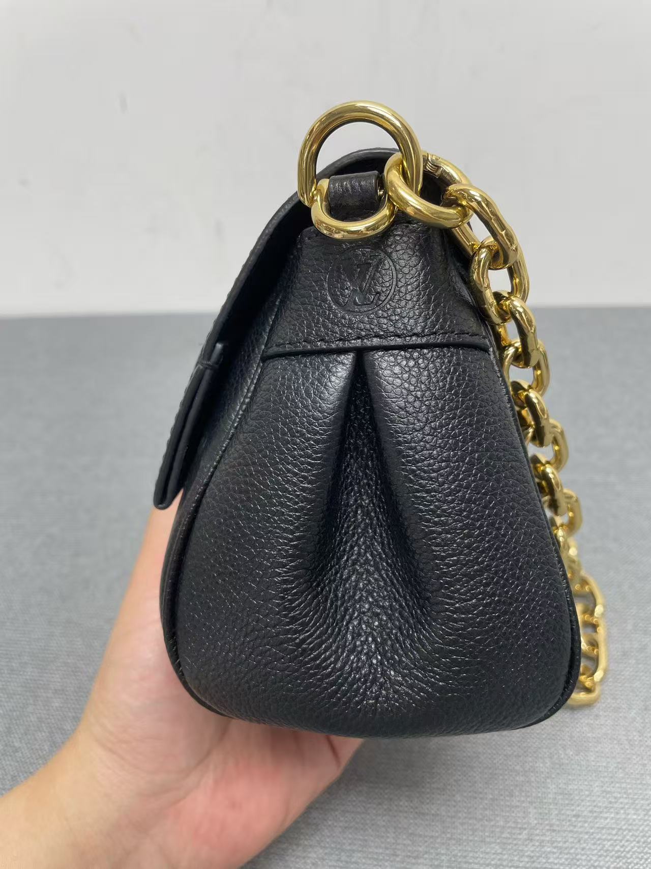 Louis Vuitton - Pochette Métis - Grained leather - Black - (small)