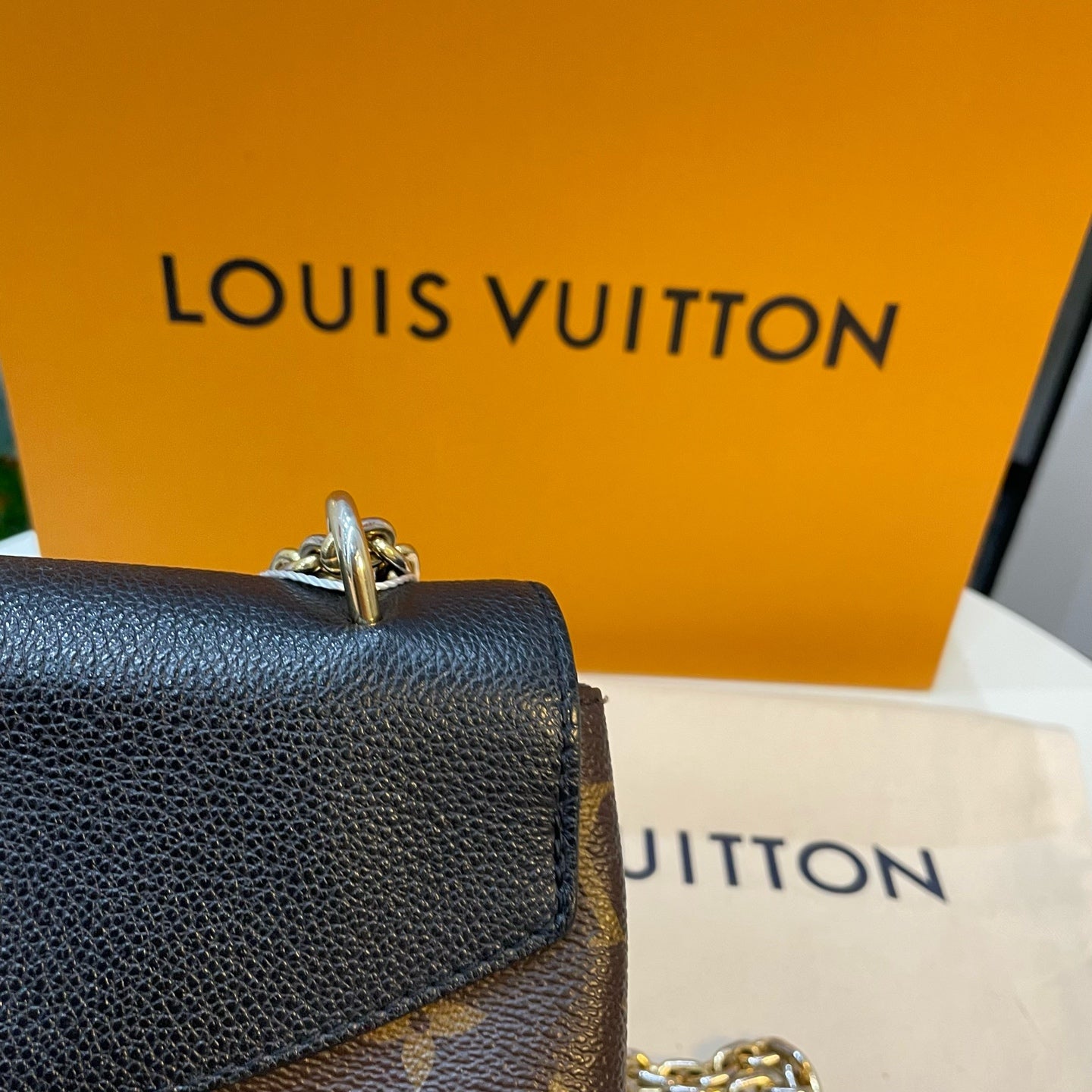 Louis Vuitton - Pochette Metis - Leather - Black - (medium)