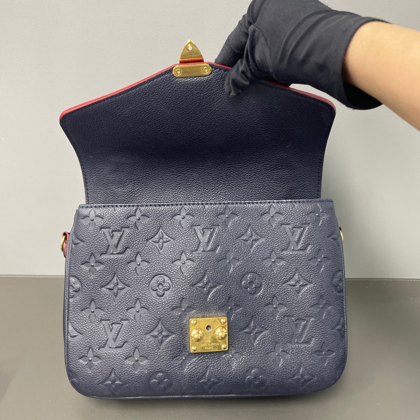 Louis Vuitton - Pochette Metis - Leather - Blue - (medium)