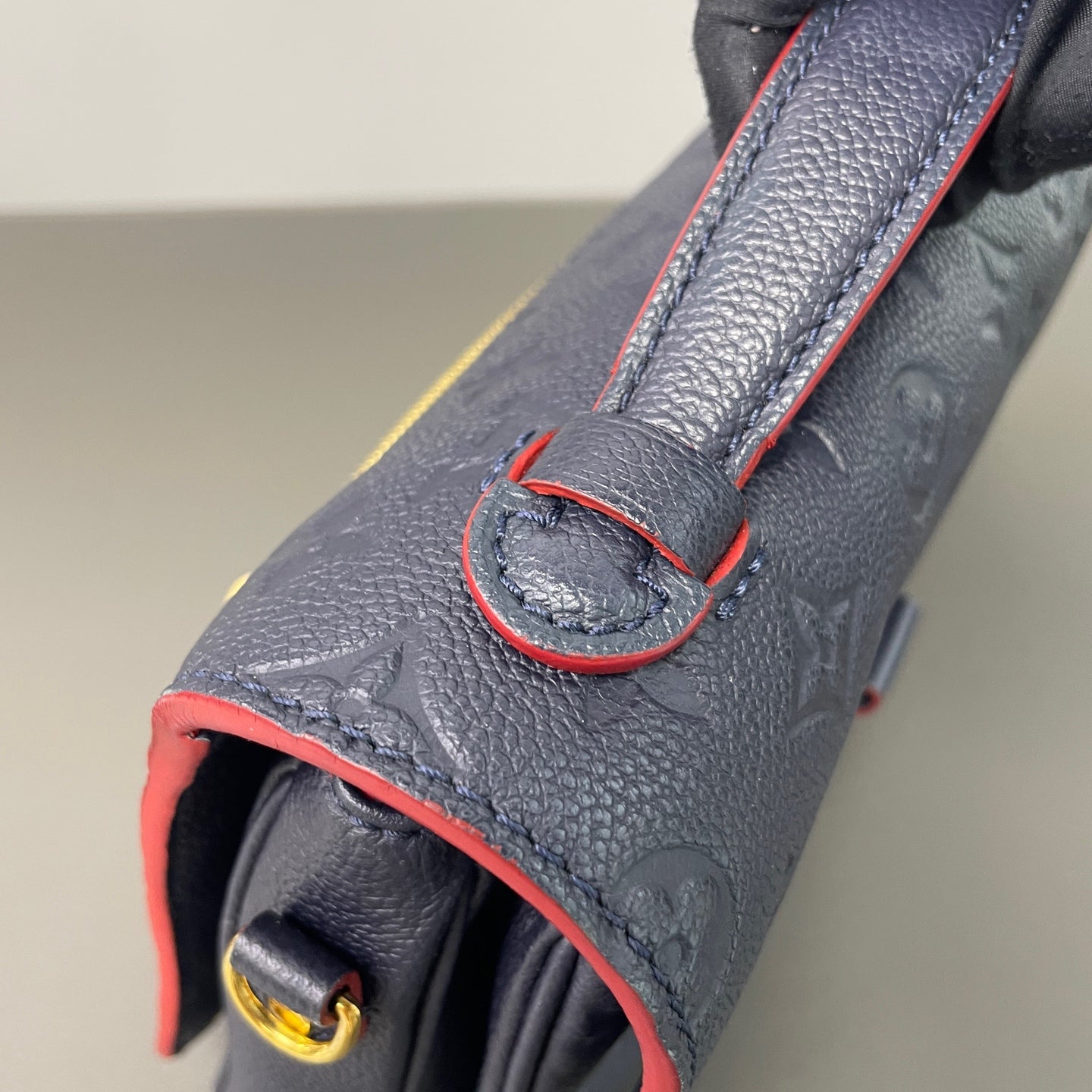 Louis Vuitton - Pochette Metis - Leather - Blue - (medium)