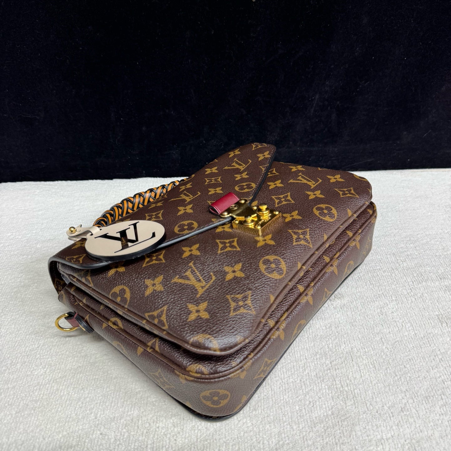 Louis Vuitton - Pochette Metis - Leather - Brown - (medium)