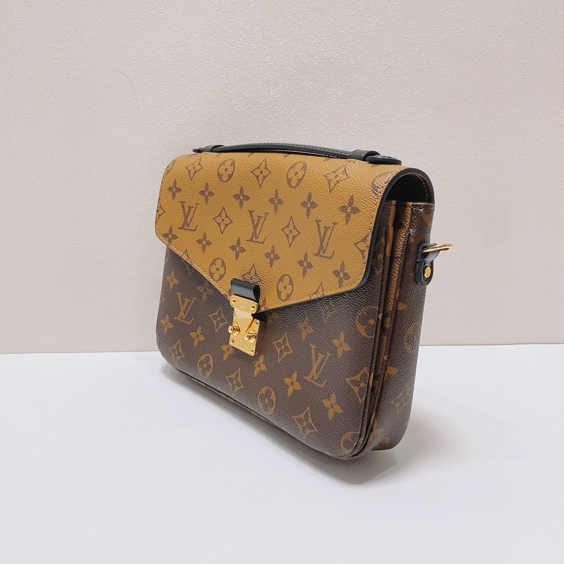 Louis Vuitton - Pochette Métis - Leather - Brown - (medium)