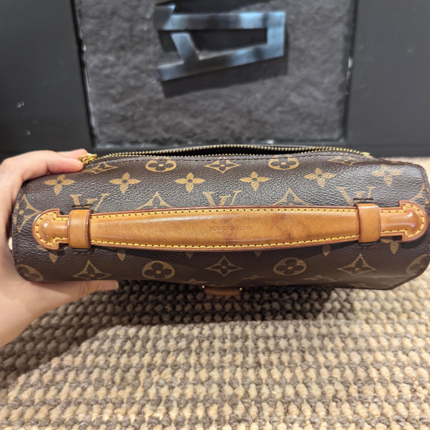 Louis Vuitton - Pochette Metis - Leather - Brown - (medium)