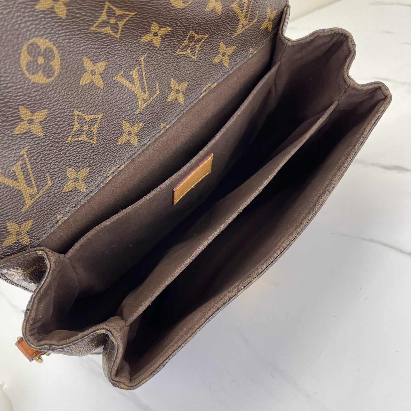 Louis Vuitton - Pochette Métis - Leather - Brown - (Medium)