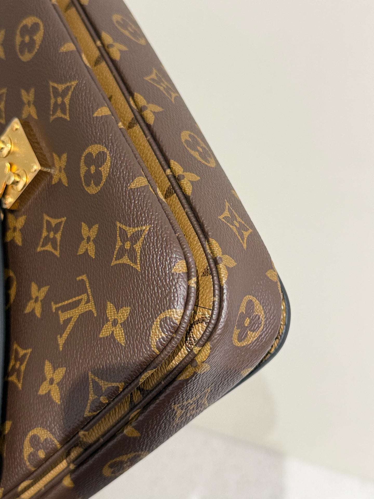 Louis Vuitton - Pochette Métis - Leather - Brown - (medium)
