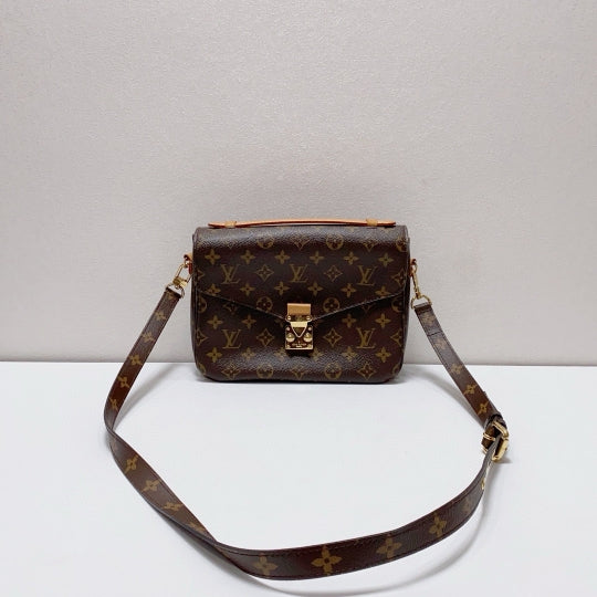 Louis Vuitton - Pochette Metis - Leather - Brown - (small)
