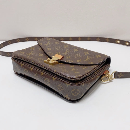 Louis Vuitton - Pochette Metis - Leather - Brown - (small)