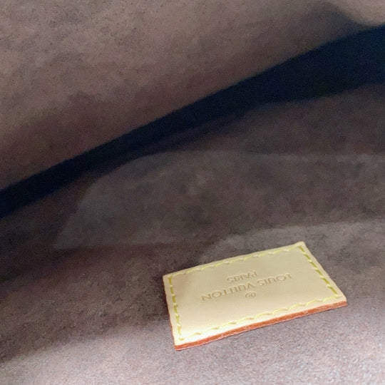 Louis Vuitton - Pochette Metis - Leather - Brown - (small)