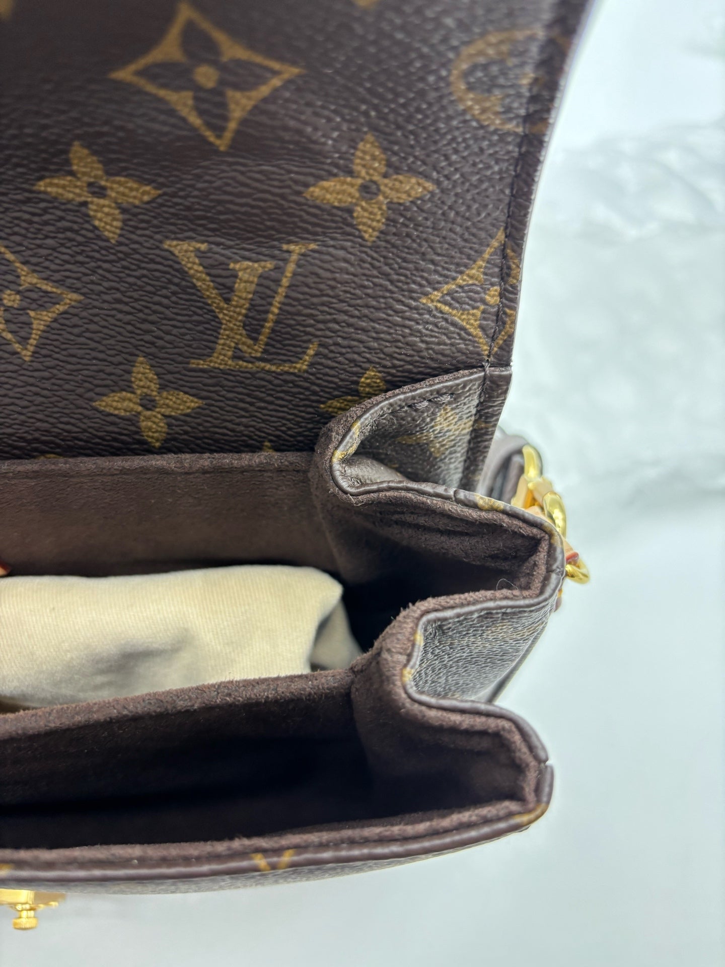 Louis Vuitton - Pochette Metis - Leather - Brown - (small)
