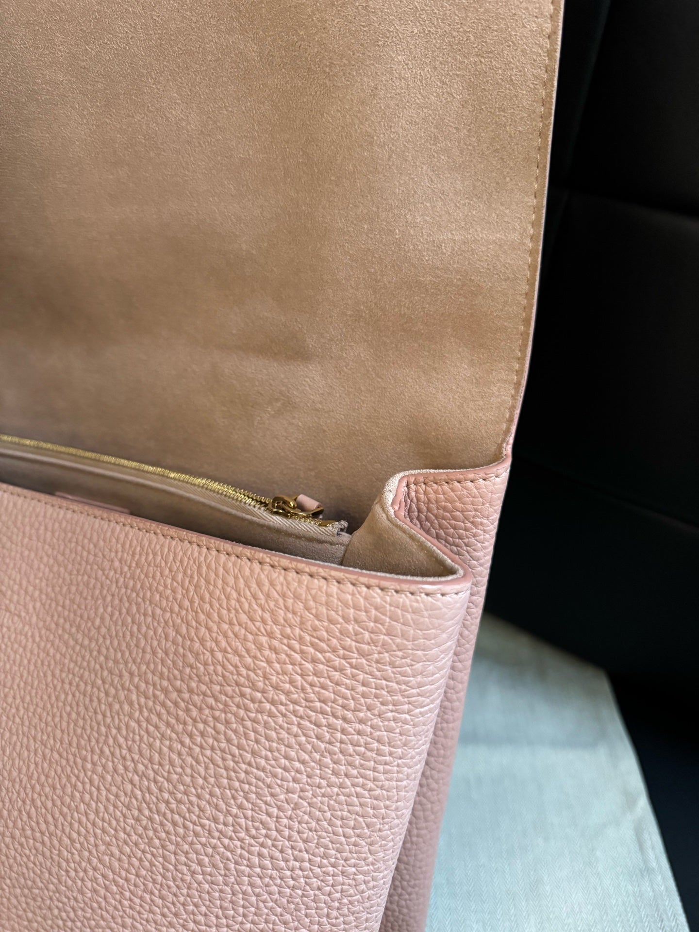Louis Vuitton - Pochette Metis - Leather - Pink - (medium)