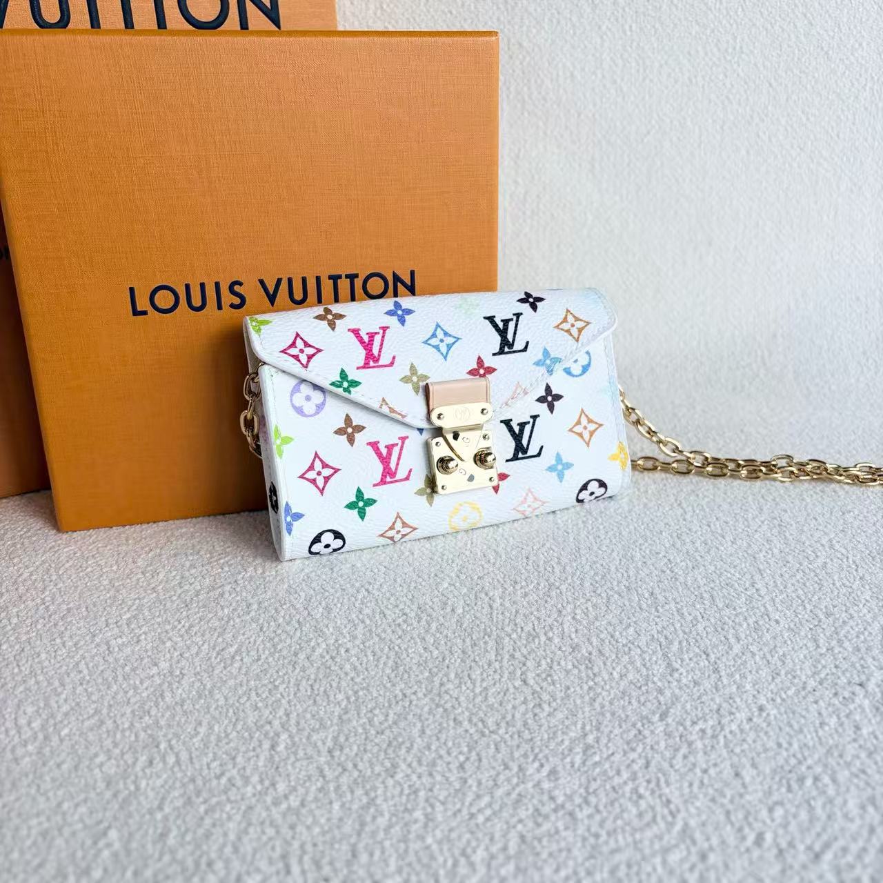 Louis Vuitton - Pochette Metis Mini Pouch - Monogram Multicolore coated canvas with leather trim - White Monogram Multicolore with Gold-Tone Hardware - (mini)