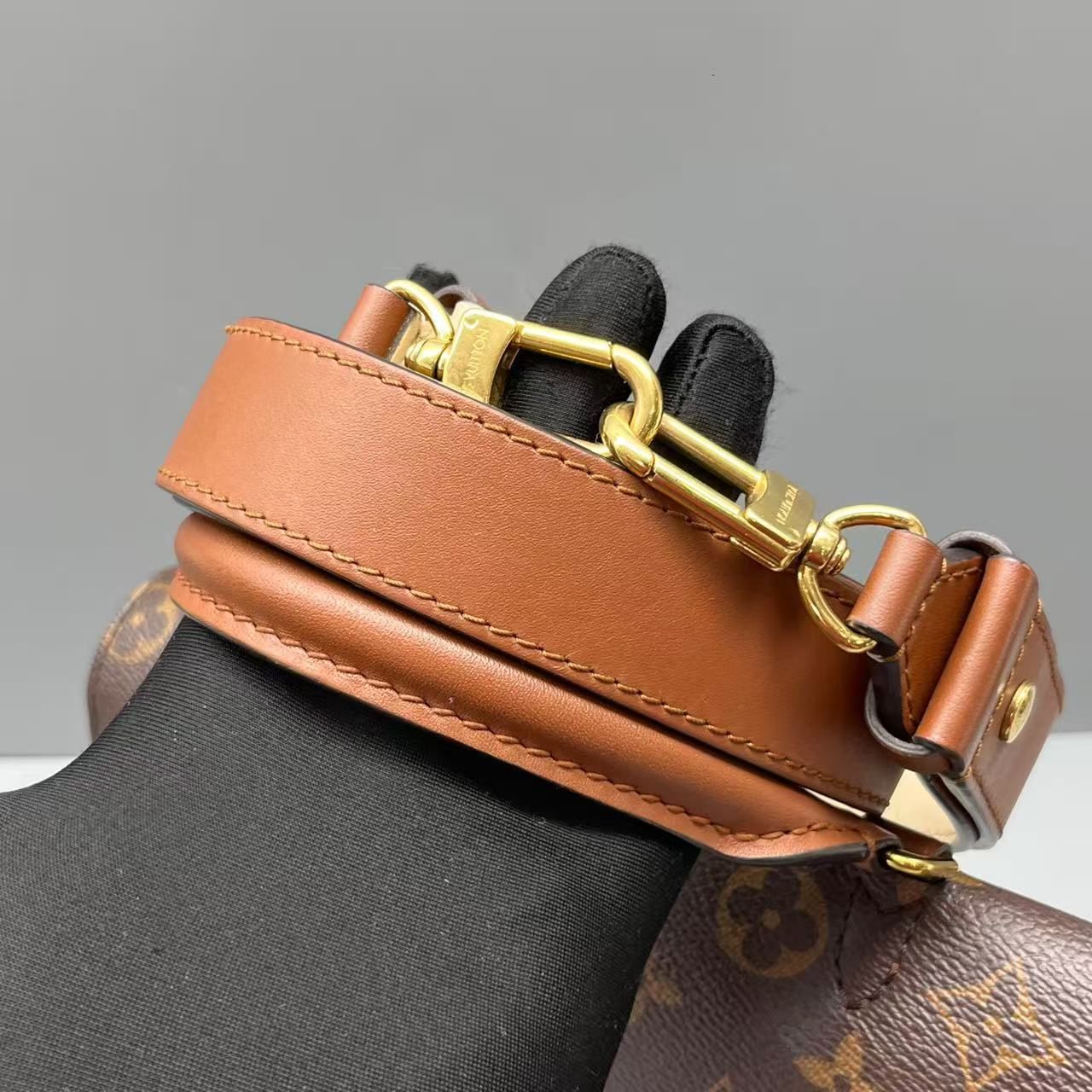 Louis Vuitton - Pochette Métis - Monogram coated canvas and leather - Brown - (Medium)
