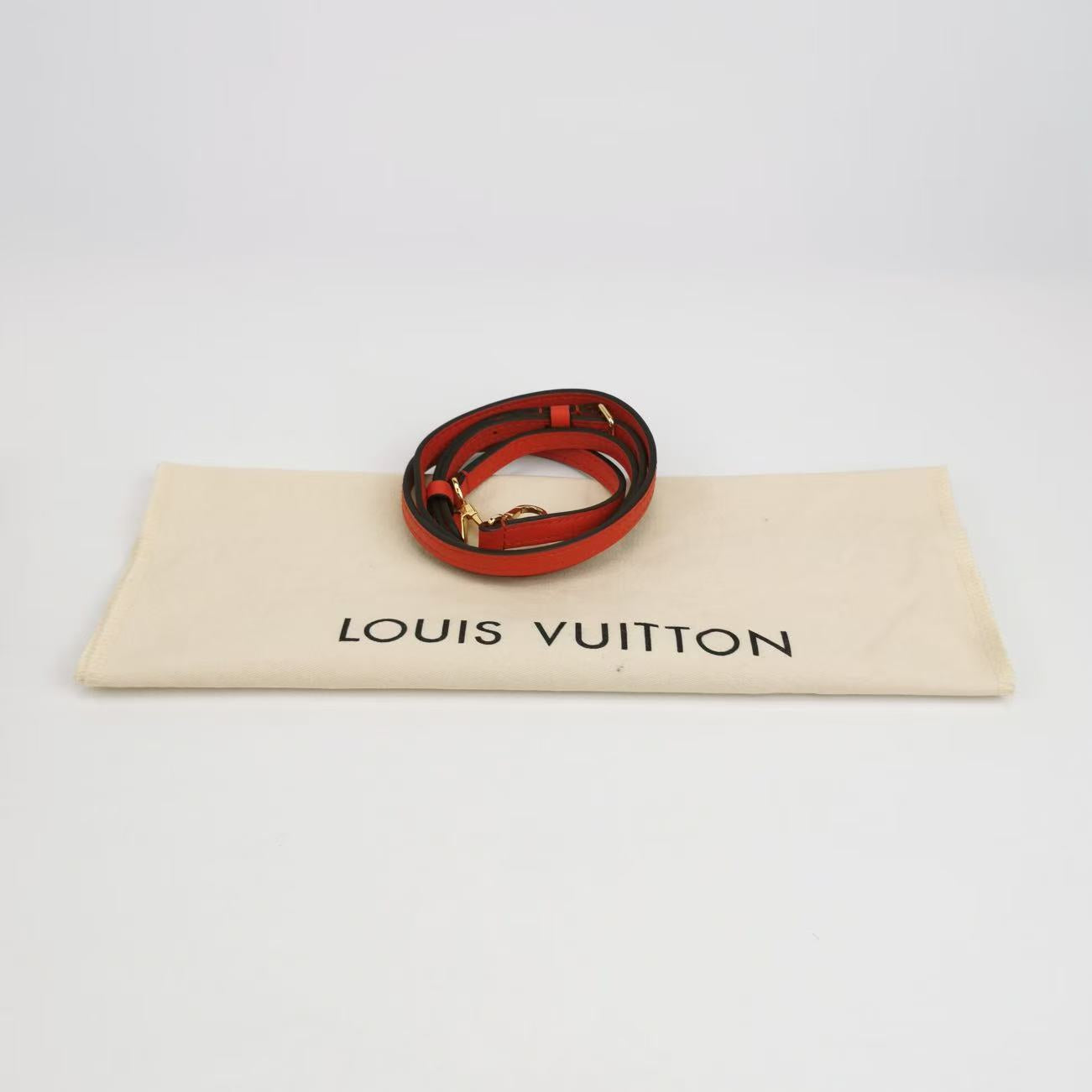 Louis Vuitton - Pochette Metis - Monogram coated canvas and smooth cowhide leather - Brown and Red with Gold-tone hardware - (medium)
