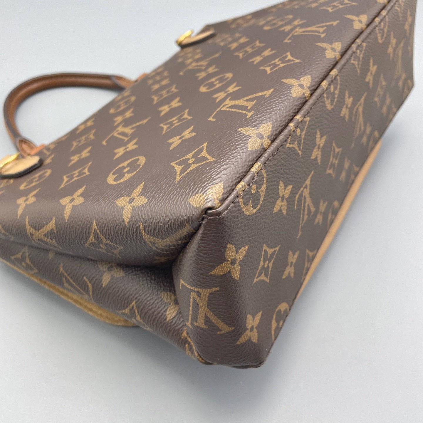Louis Vuitton - Pochette Métis - Monogram coated canvas with grained leather and Vachetta leather trim - Brown Monogram with Camel leather accents - (Medium)