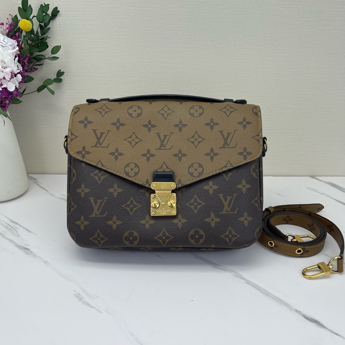 Louis Vuitton - Pochette Métis - Monogram coated canvas with leather trim - Brown - (Medium)