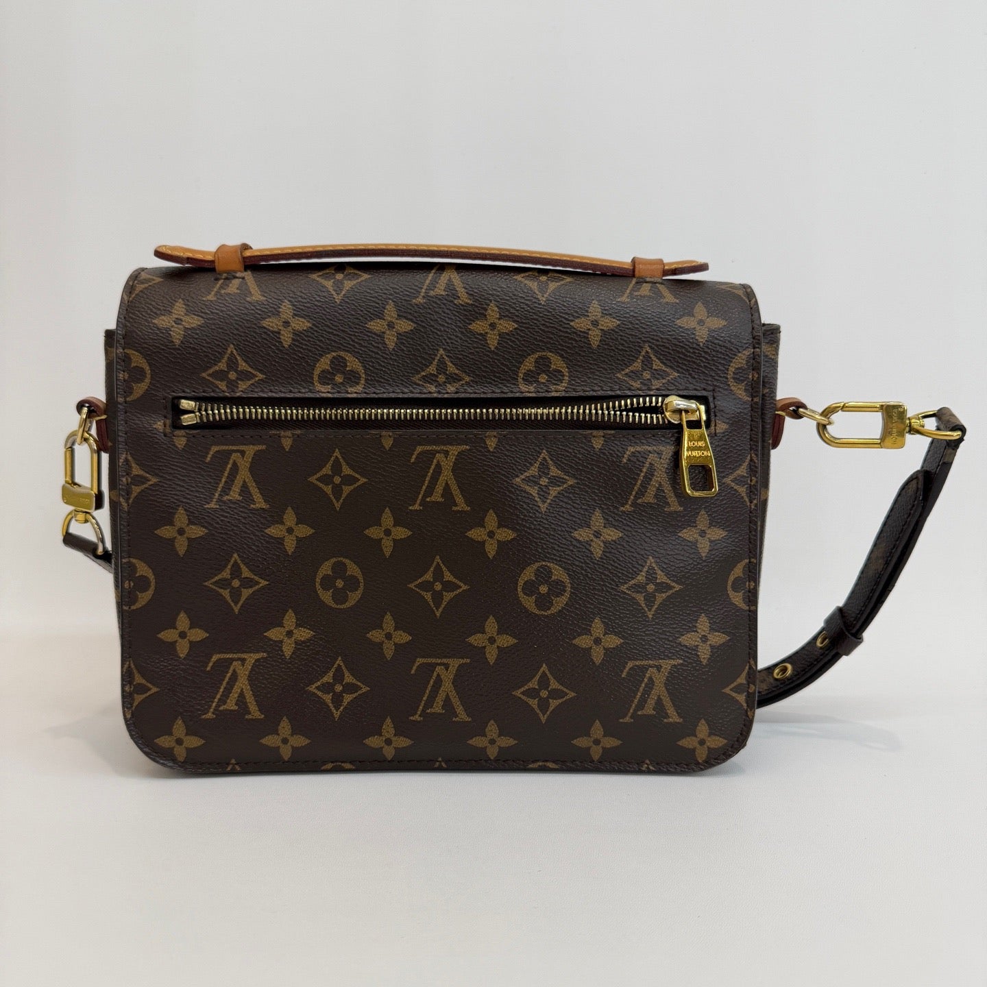 Louis Vuitton - Pochette Metis - Monogram coated canvas with natural cowhide leather trim - Brown - (Small)