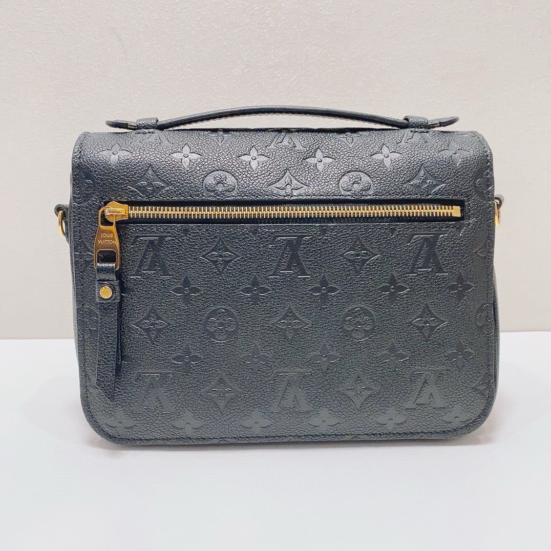 Louis Vuitton - Pochette Metis - Monogram Empreinte leather - Black - (Small)