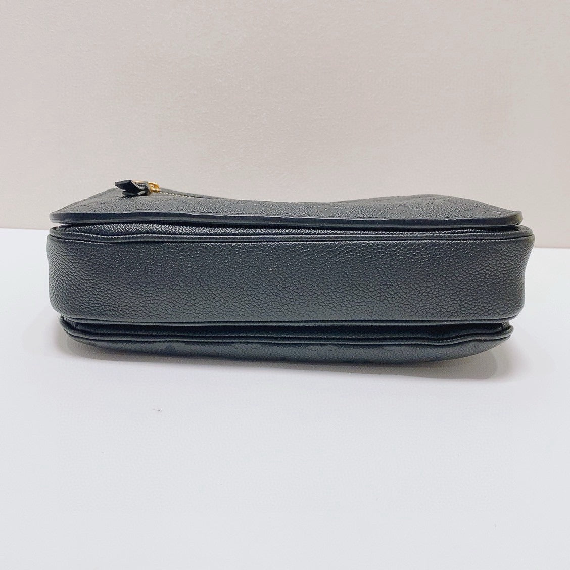 Louis Vuitton - Pochette Metis - Monogram Empreinte leather - Black - (Small)