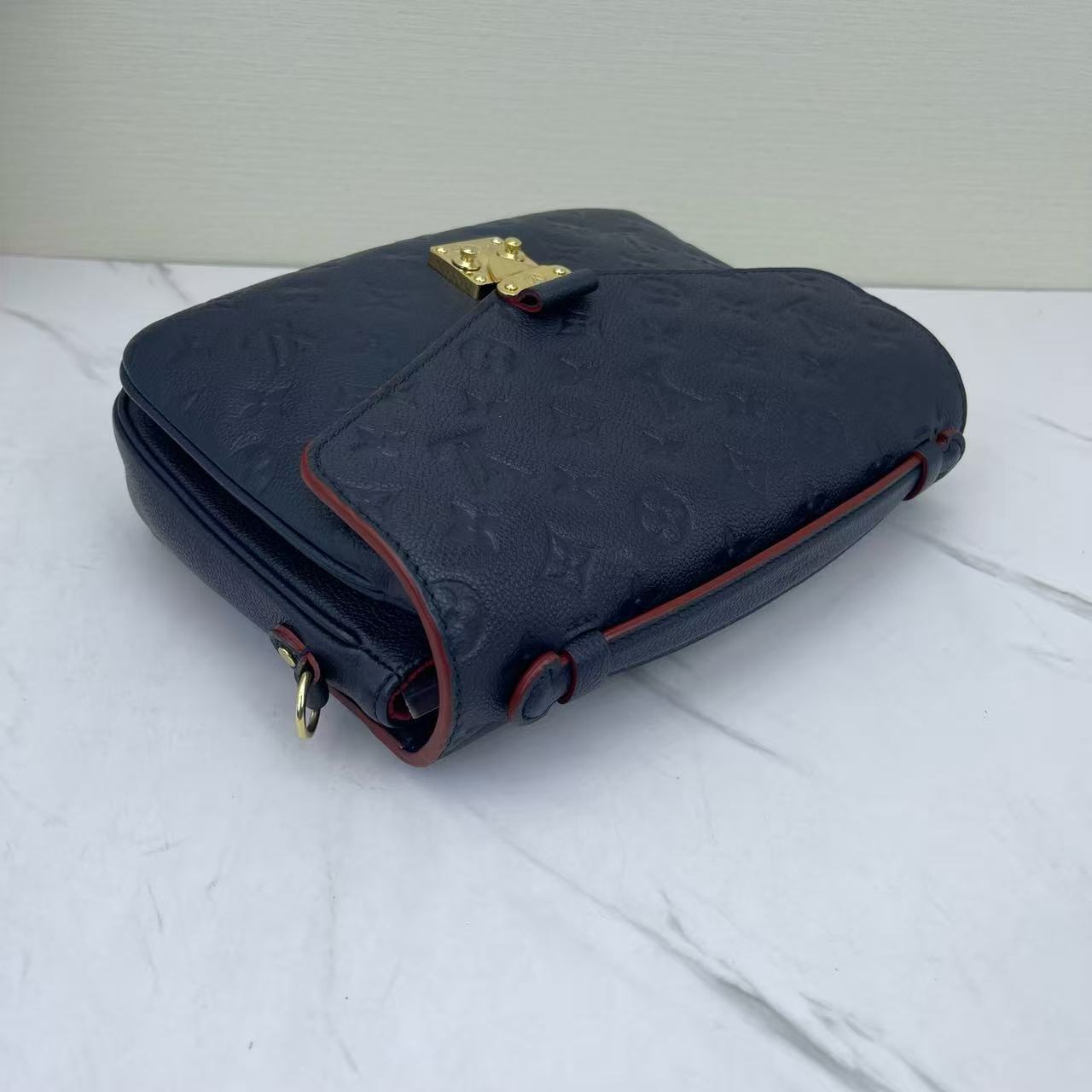 Louis Vuitton - Pochette Métis - Monogram Empreinte leather - Blue with Dark Red Trim - (medium)