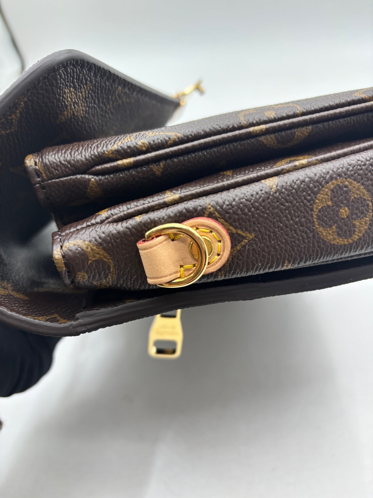 Louis Vuitton - Pochette Metis - Synthetic - Brown - (medium)