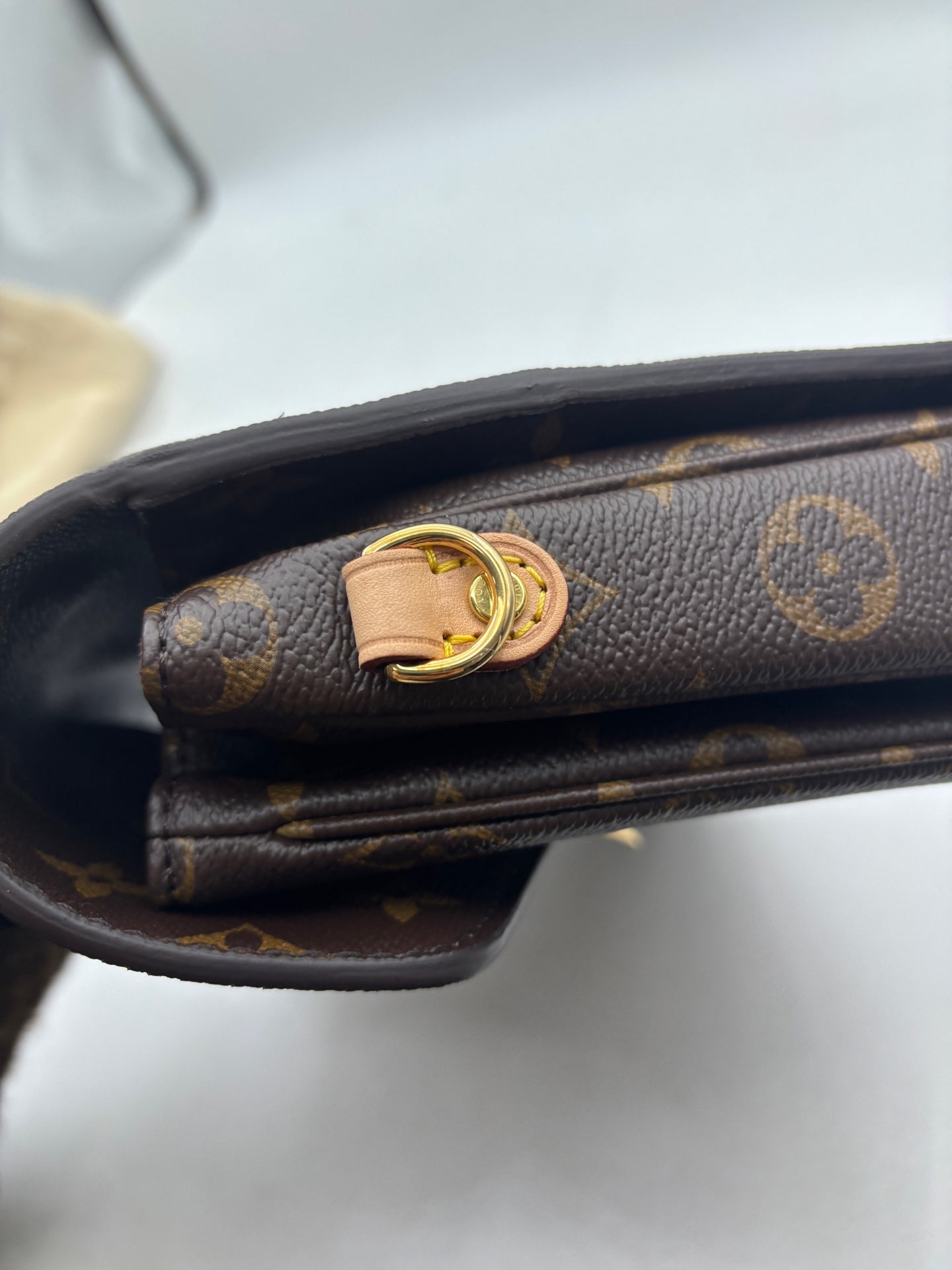 Louis Vuitton - Pochette Metis - Synthetic - Brown - (medium)