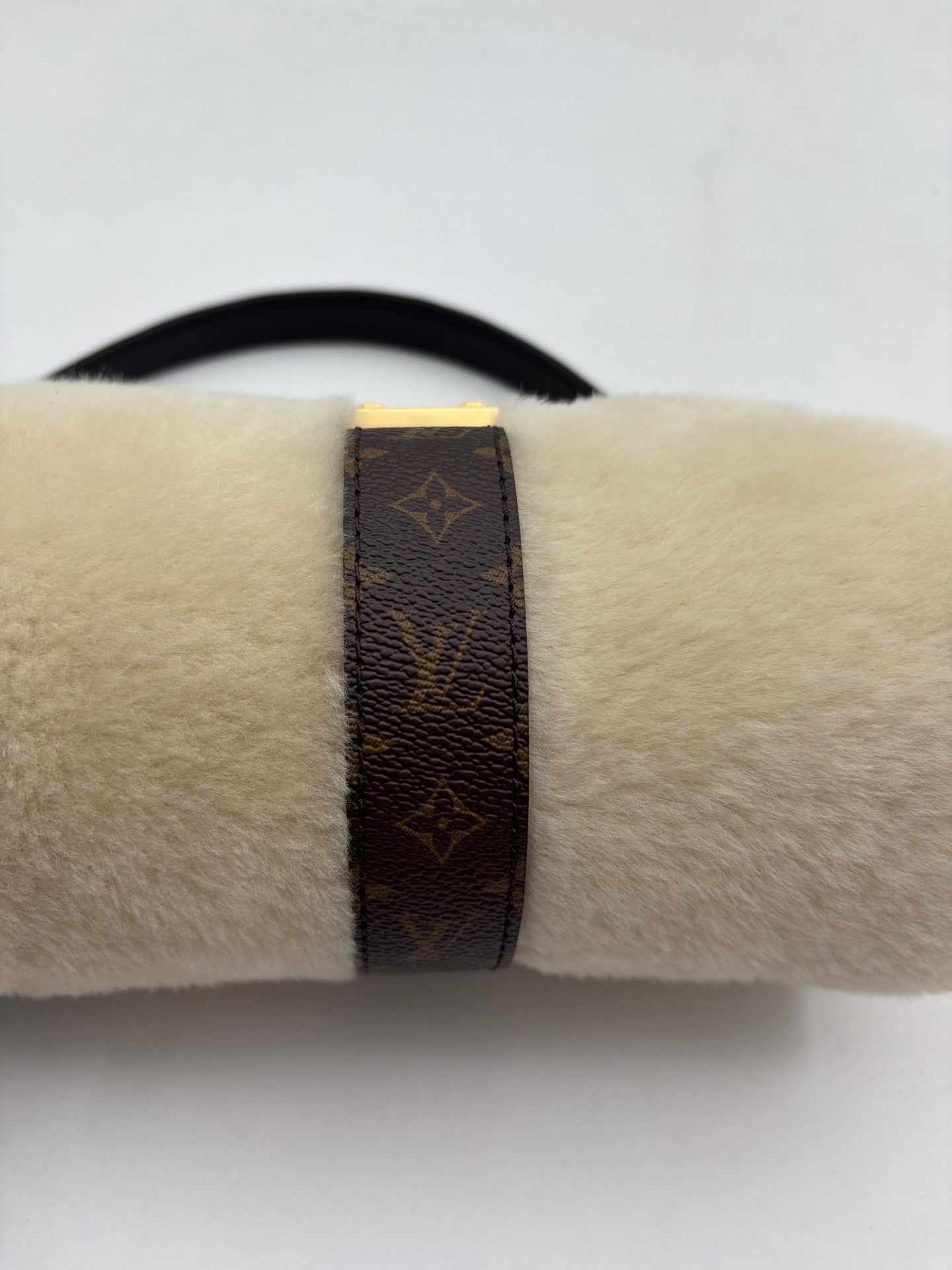 Louis Vuitton - Pochette Mia 25SKI Ski Collection - Wool - Beige - (mini)