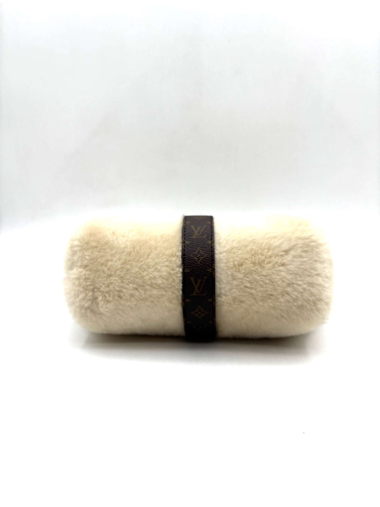 Louis Vuitton - Pochette Mia - Lamb fur with Monogram canvas trim - Beige with Brown accents - (Small)