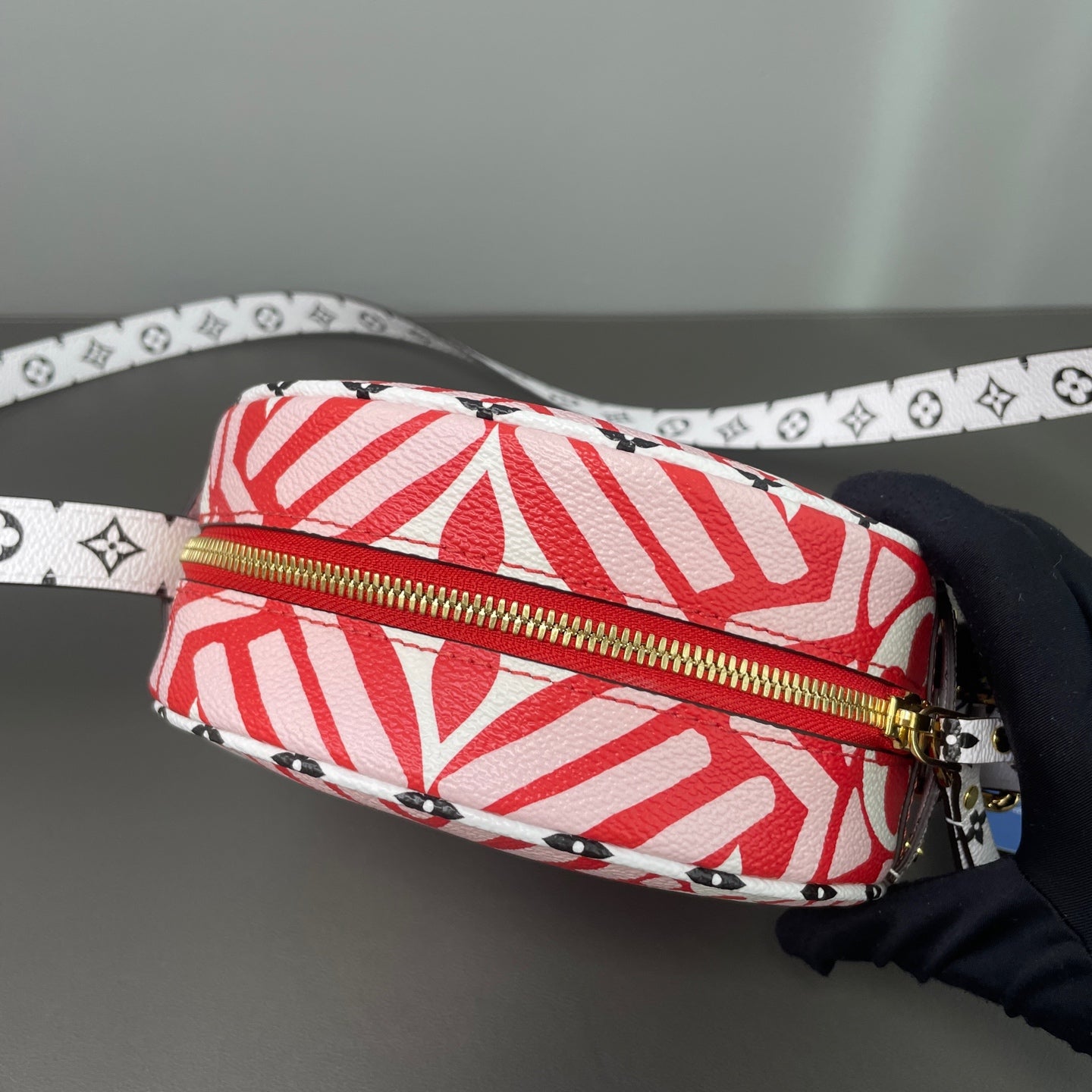 Louis Vuitton - Pochette Round - Synthetic - Multicolour - (mini)