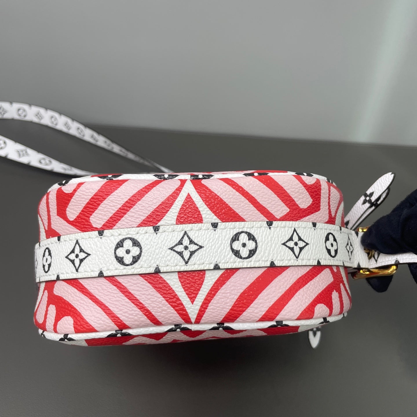 Louis Vuitton - Pochette Round - Synthetic - Multicolour - (mini)