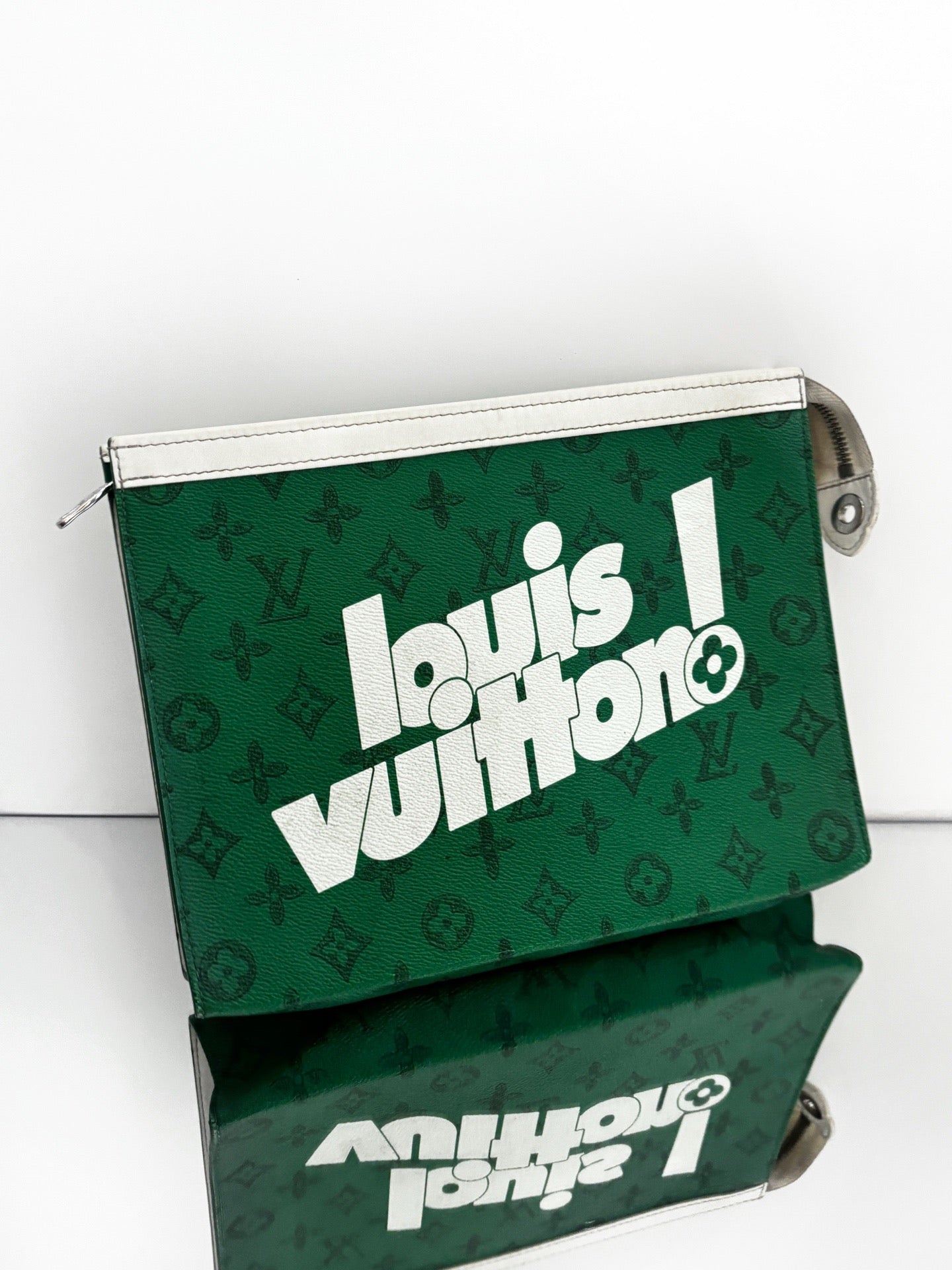 Louis Vuitton - Pochette Voyage - Coated canvas with leather trim - Green