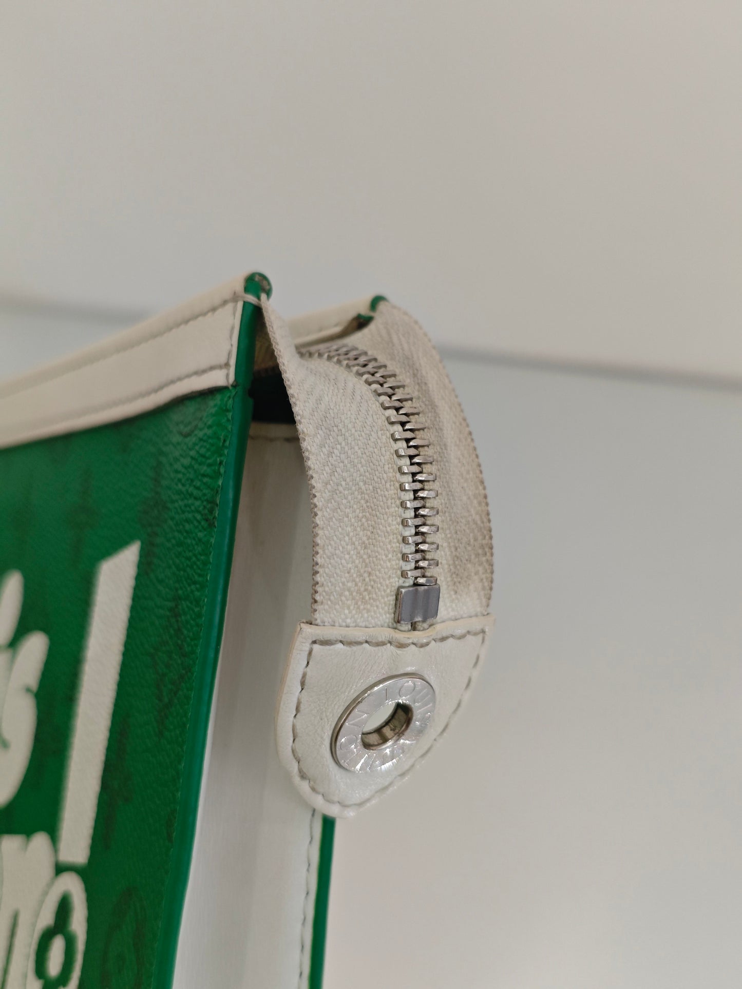Louis Vuitton - Pochette Voyage - Coated canvas with leather trim - Green